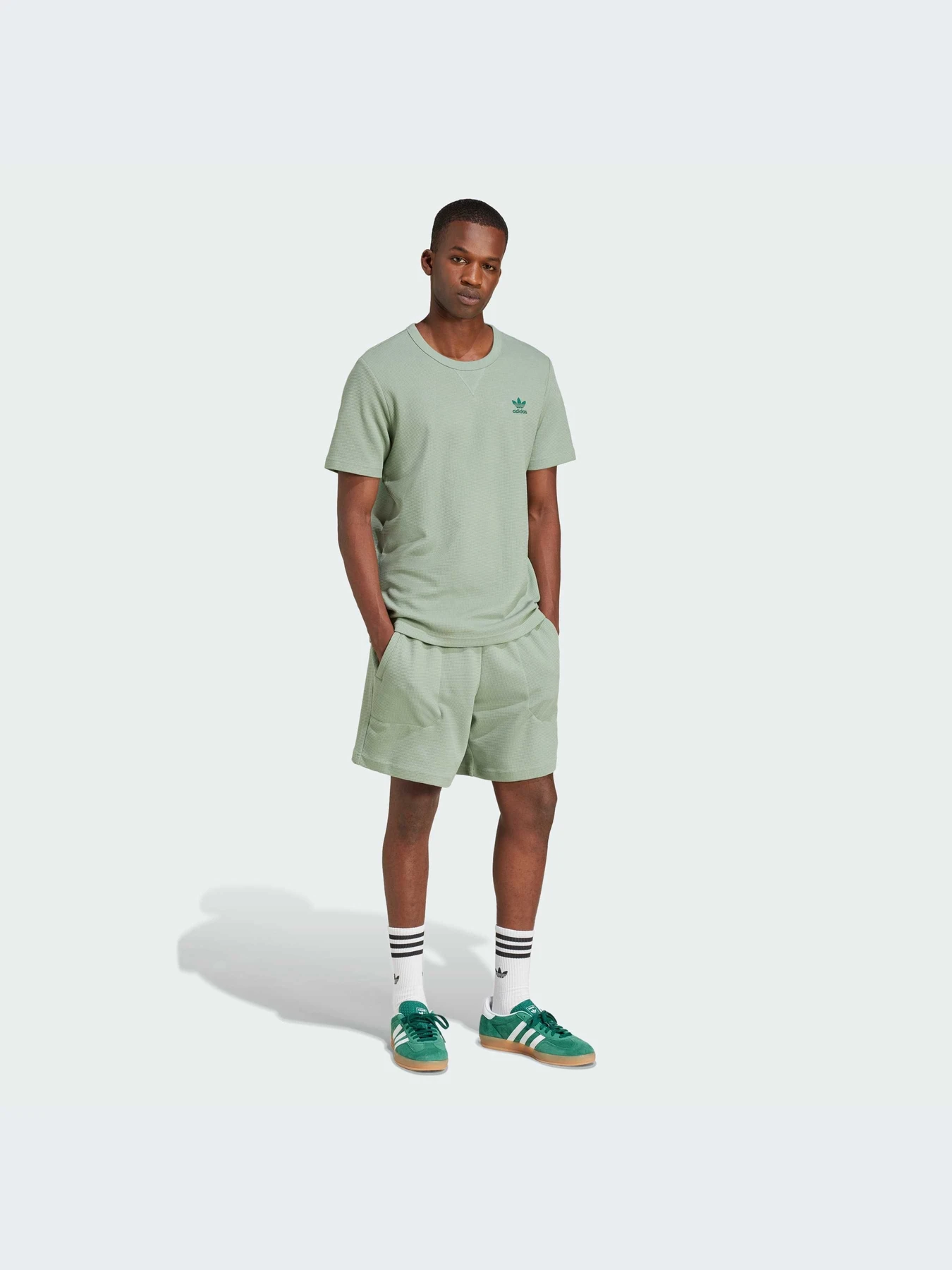Шорты Adidas модель JD2450-KZ Шорты Adidas модель JD2450-KZ Фото