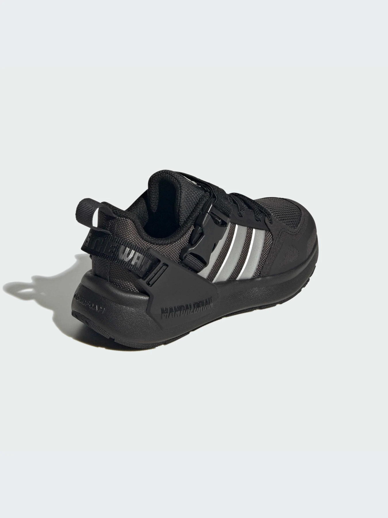 Кроссовки Adidas модель IH1073-KZ Кроссовки Adidas модель IH1073-KZ Фото