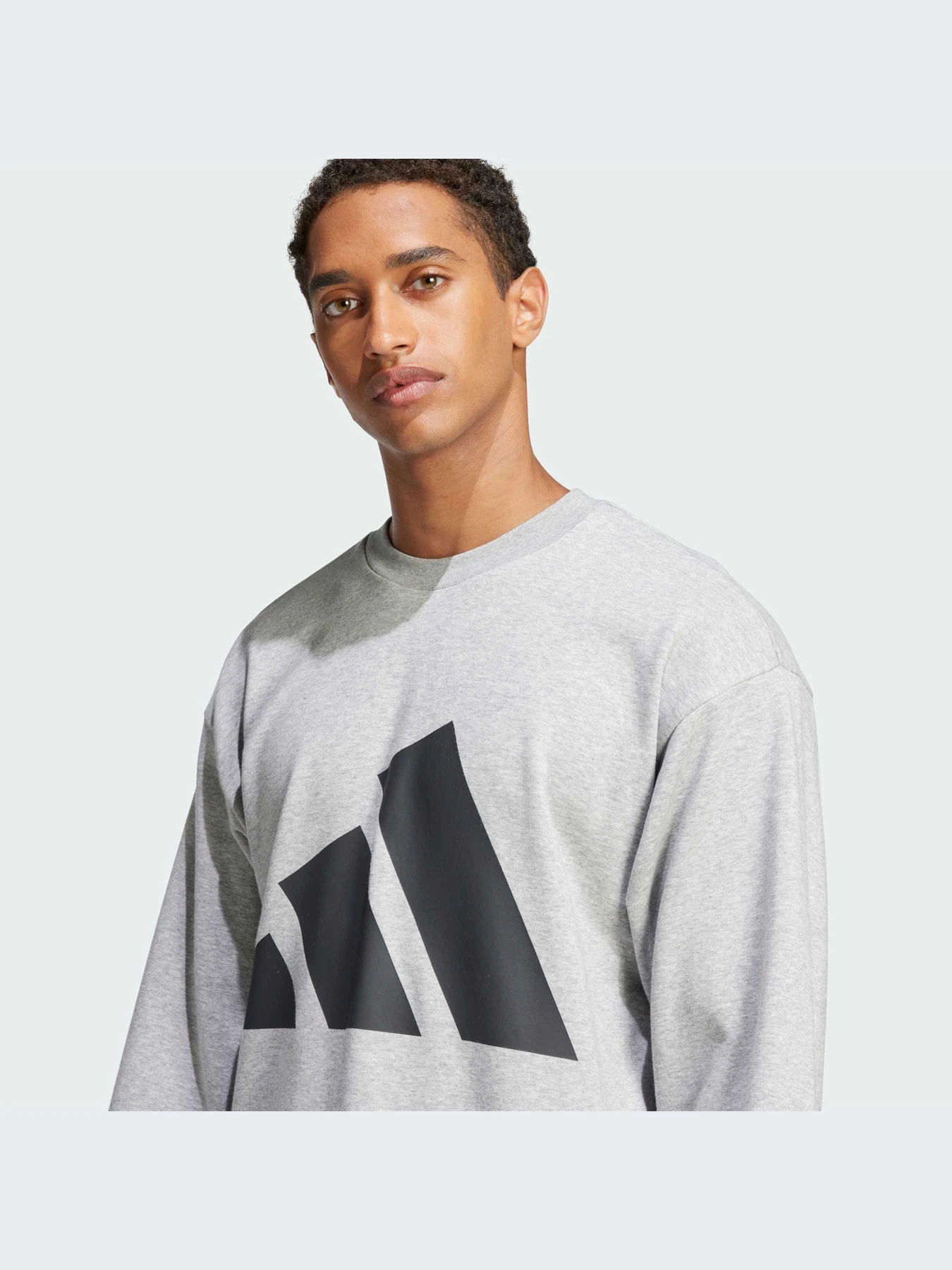 Худи и свитшоты Adidas модель JE8952-KZ Худи и свитшоты Adidas модель JE8952-KZ Фото