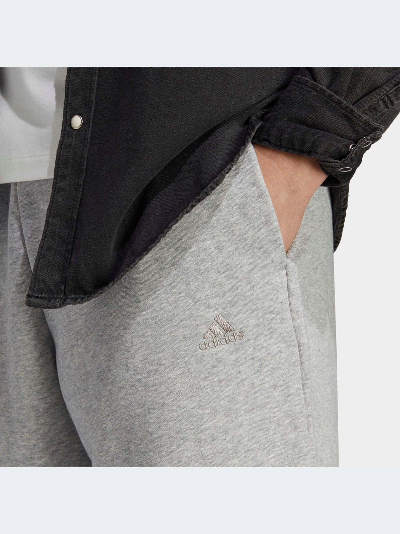 Шорты Adidas модель IC9816-KZ Шорты Adidas модель IC9816-KZ Фото