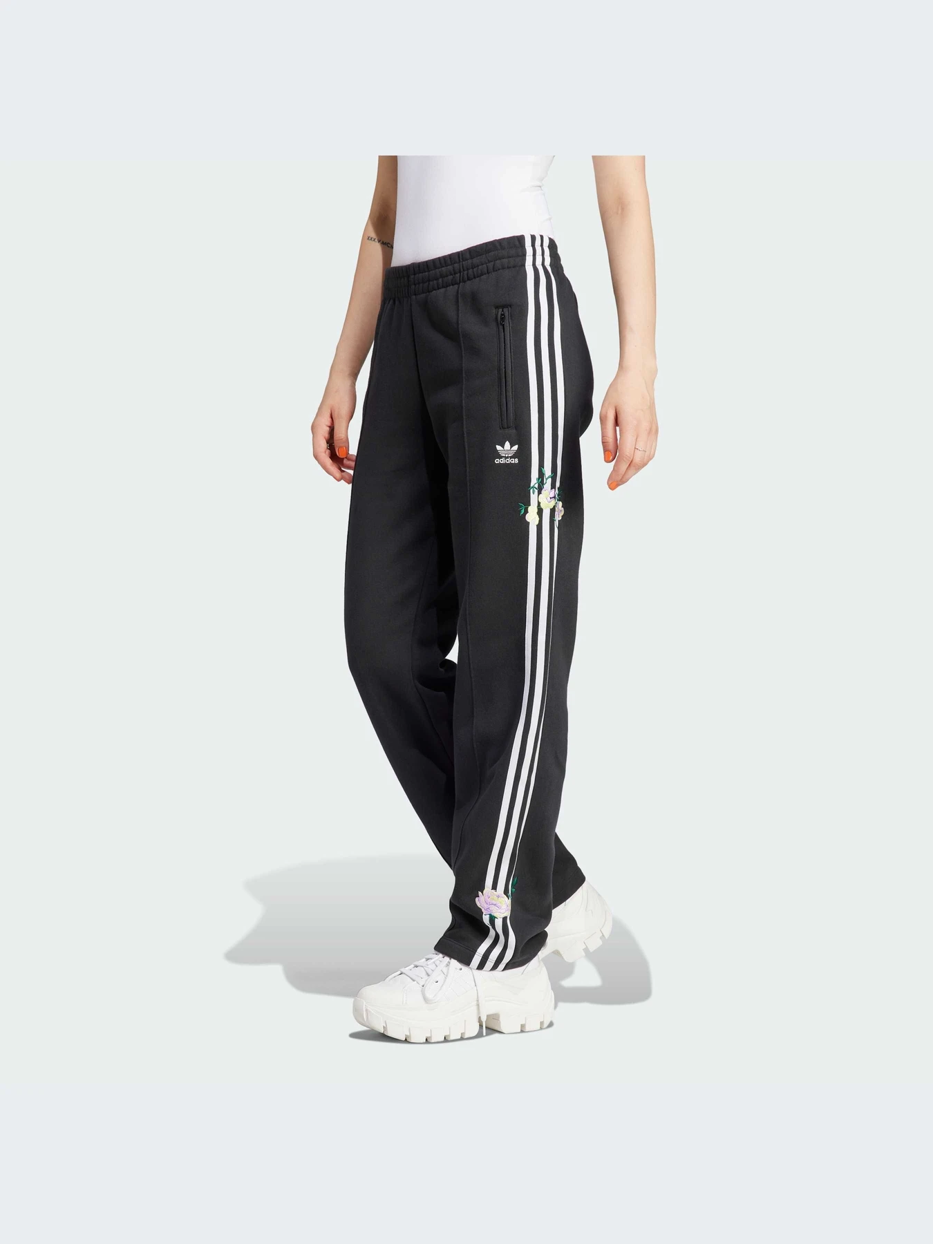 Брюки Adidas Graphics модель IJ7086-KZ Брюки Adidas Graphics модель IJ7086-KZ Фото