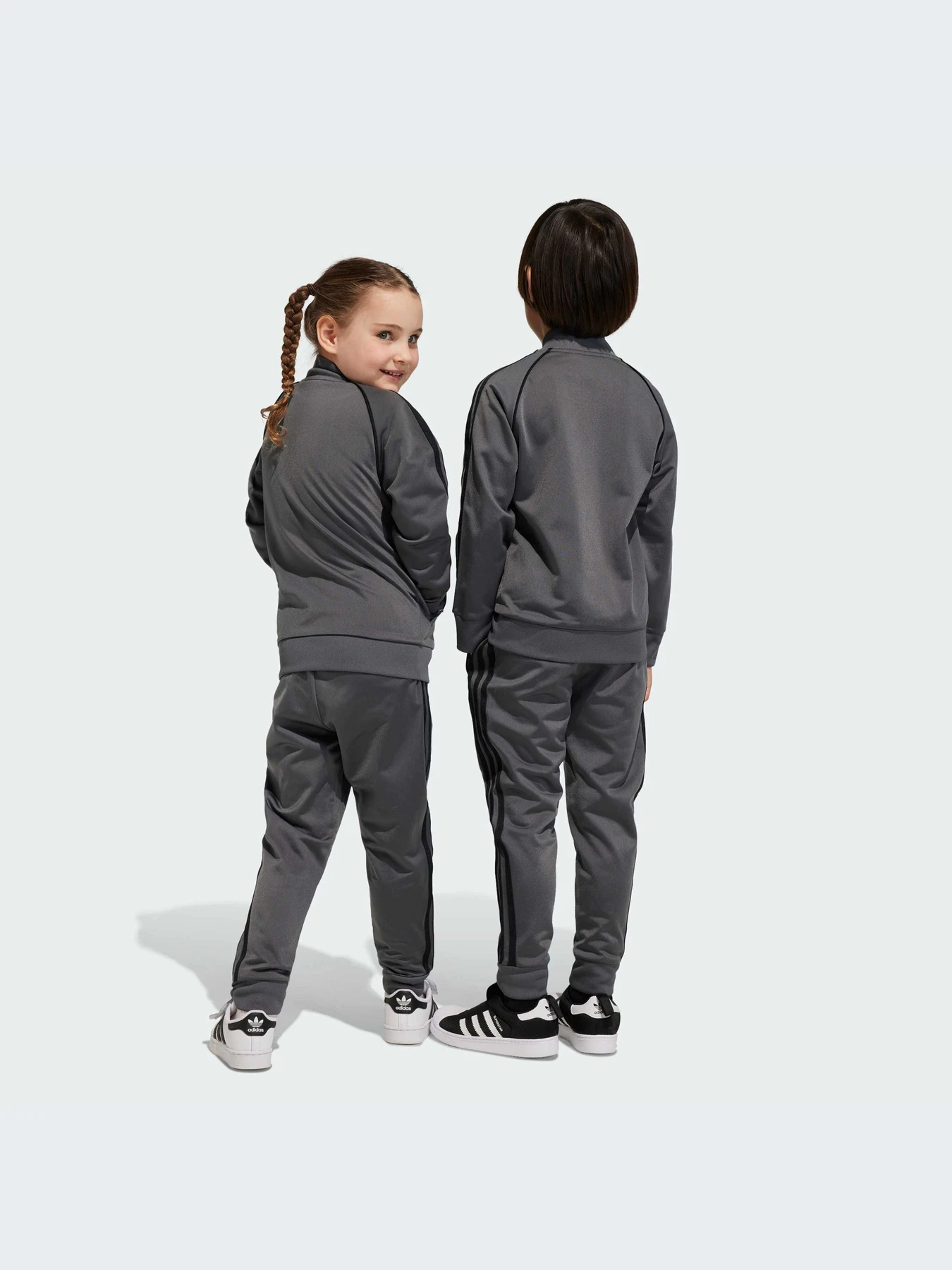 Костюмы Adidas Adicolor модель IJ5492-KZ Костюмы Adidas Adicolor модель IJ5492-KZ Фото