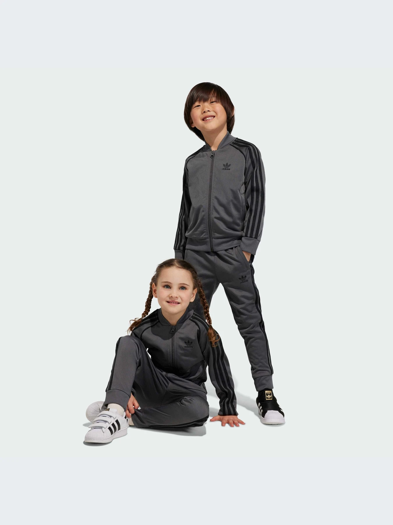 Костюмы Adidas Adicolor модель IJ5492-KZ Костюмы Adidas Adicolor модель IJ5492-KZ Фото
