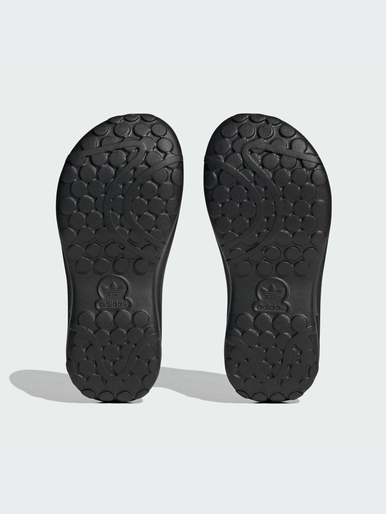 Шлёпанцы Adidas модель IE4626-KZ Шлёпанцы Adidas модель IE4626-KZ Фото