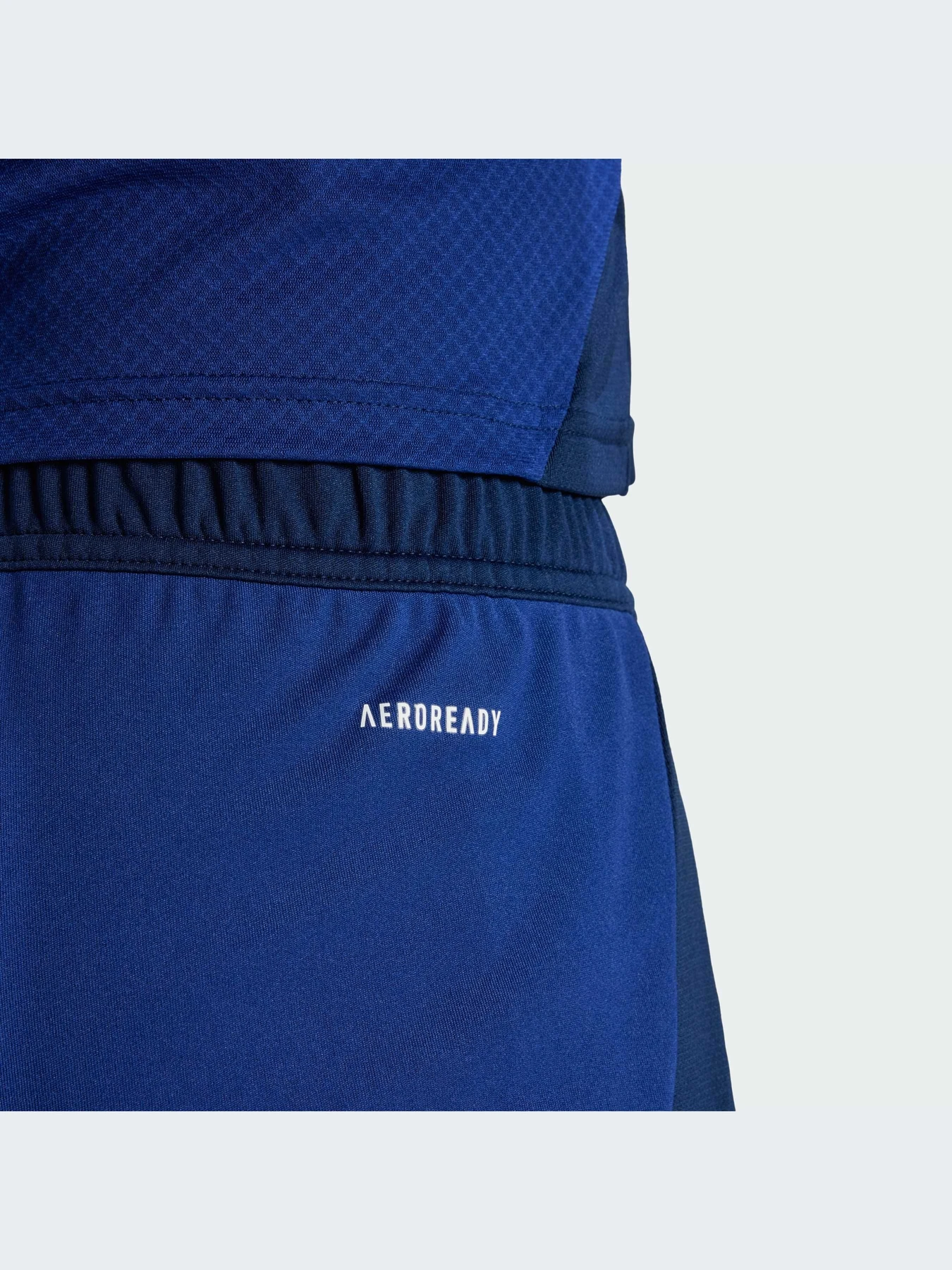 Шорты Adidas модель IU1392-KZ Шорты Adidas модель IU1392-KZ Фото