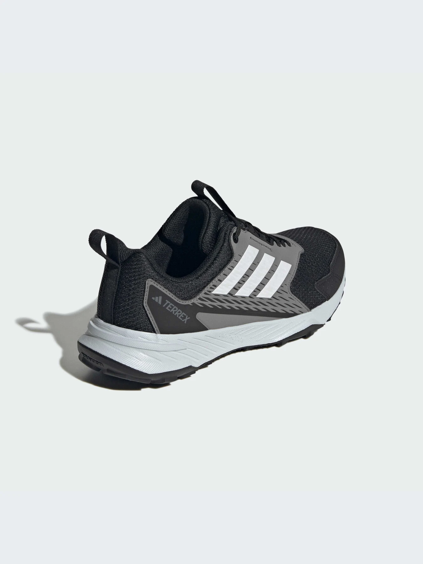 Кроссовки Adidas модель IH2937-KZ Кроссовки Adidas модель IH2937-KZ Фото
