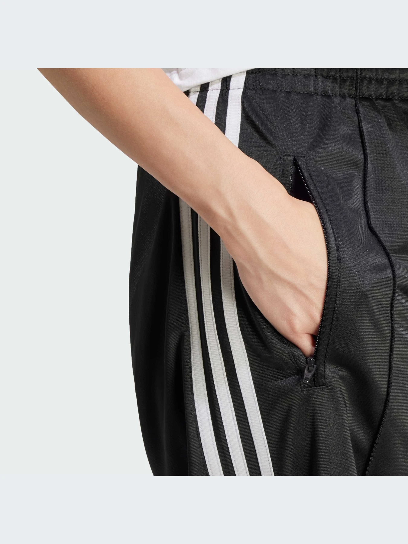 Брюки Adidas модель JC8245-KZ Брюки Adidas модель JC8245-KZ Фото