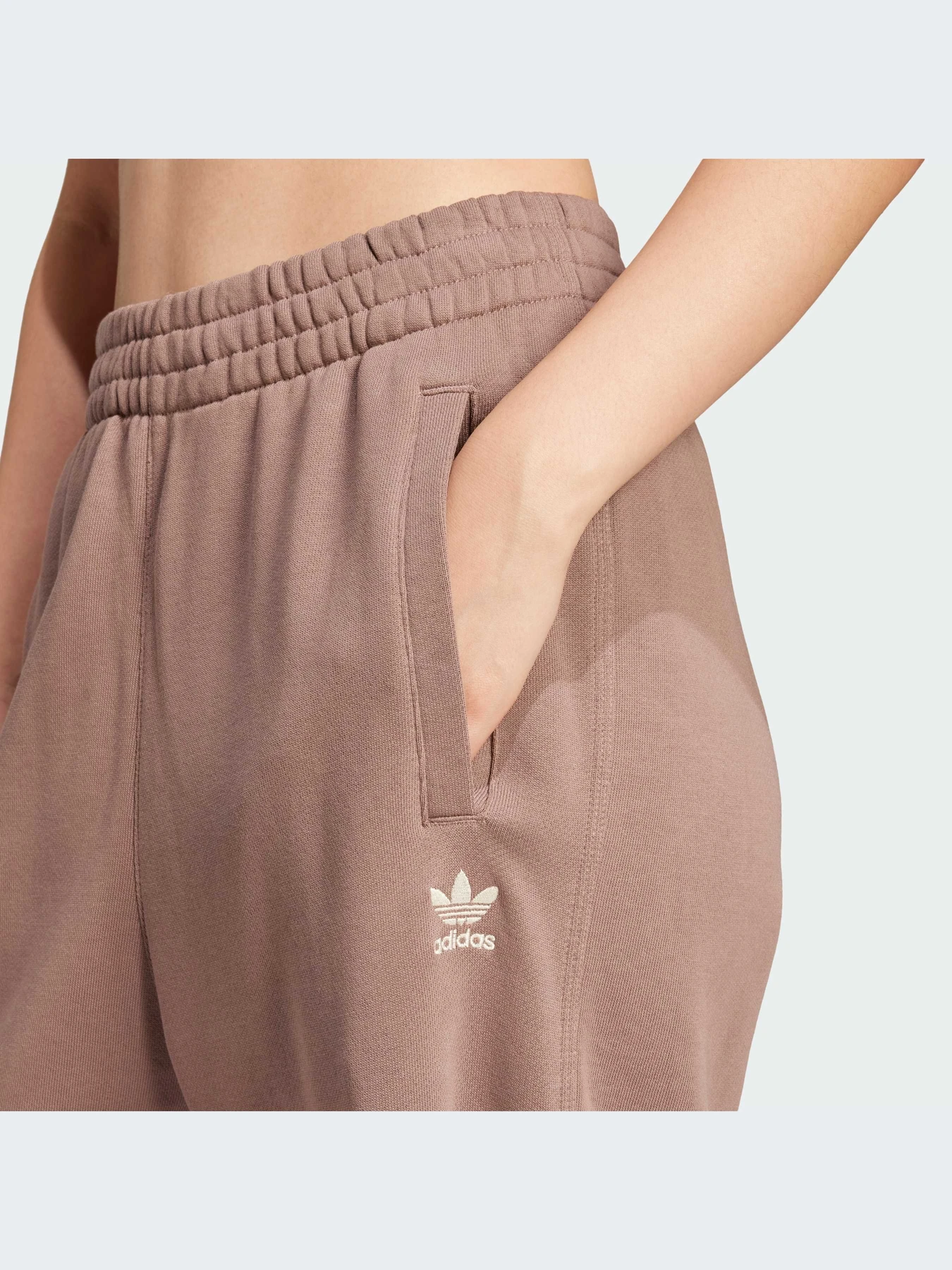 Брюки Adidas модель JD1523-KZ Брюки Adidas модель JD1523-KZ Фото