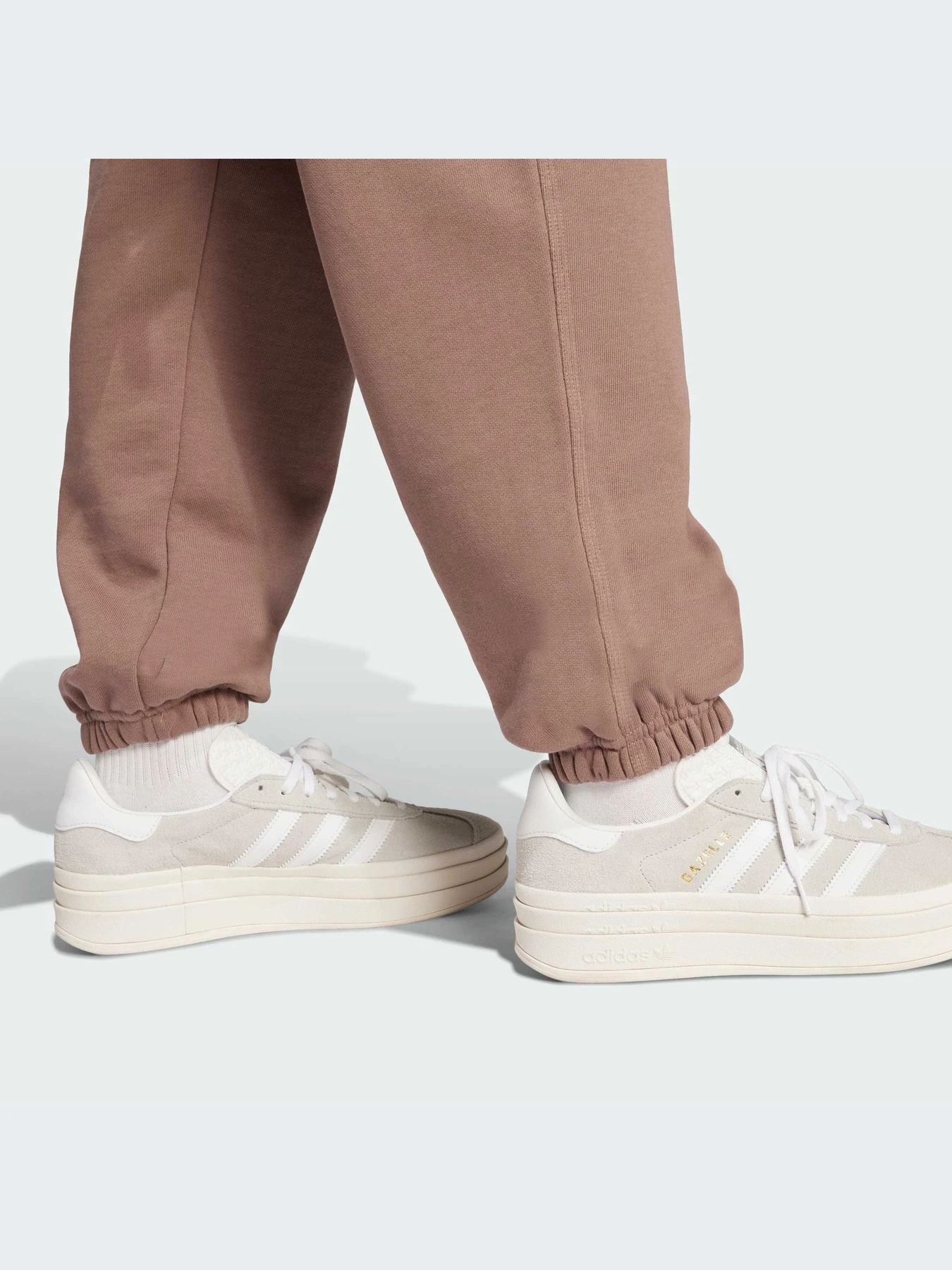 Брюки Adidas модель JD1523-KZ Брюки Adidas модель JD1523-KZ Фото