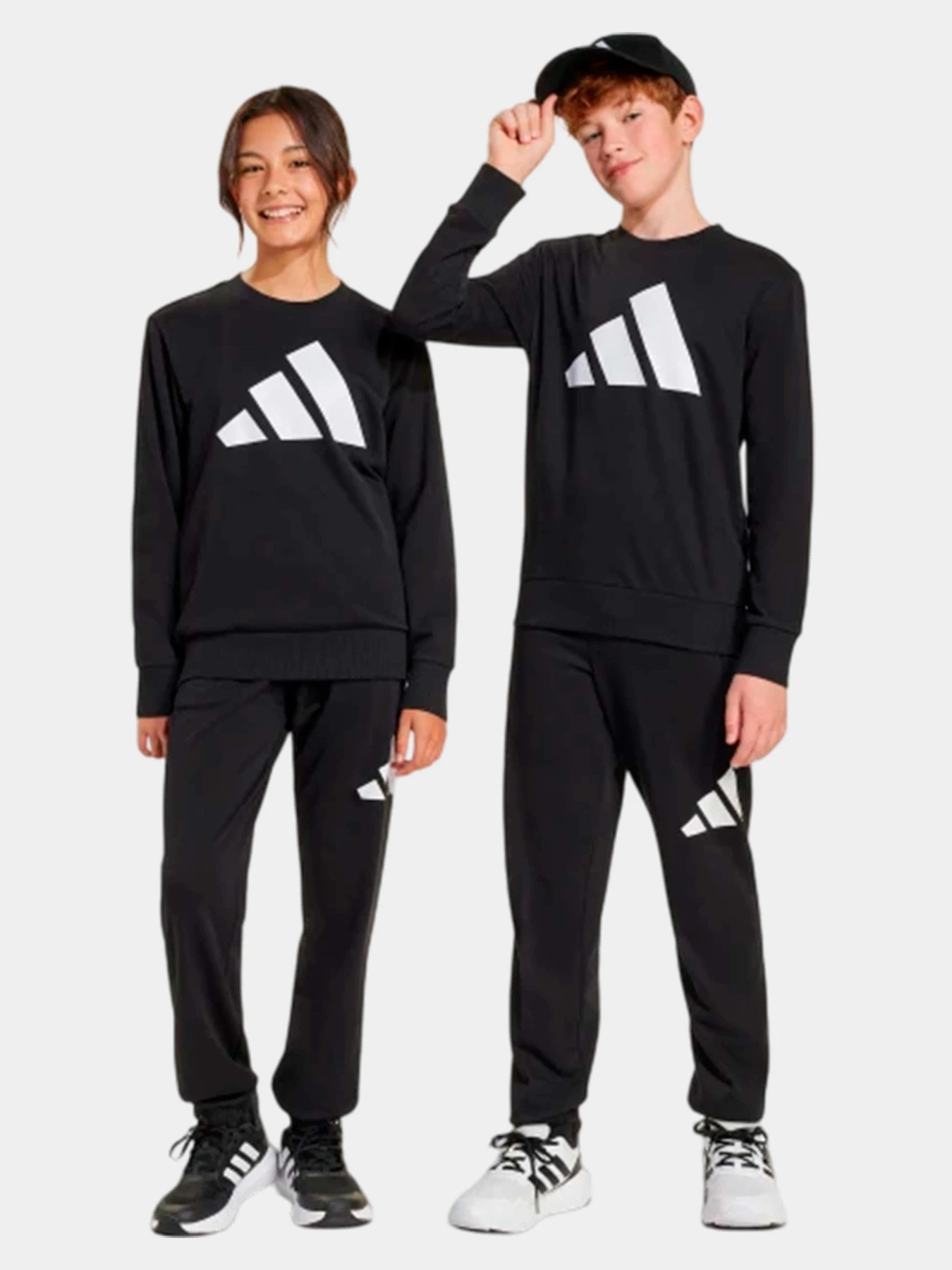 Костюмы Adidas модель JD2102 Костюмы Adidas модель JD2102 Фото