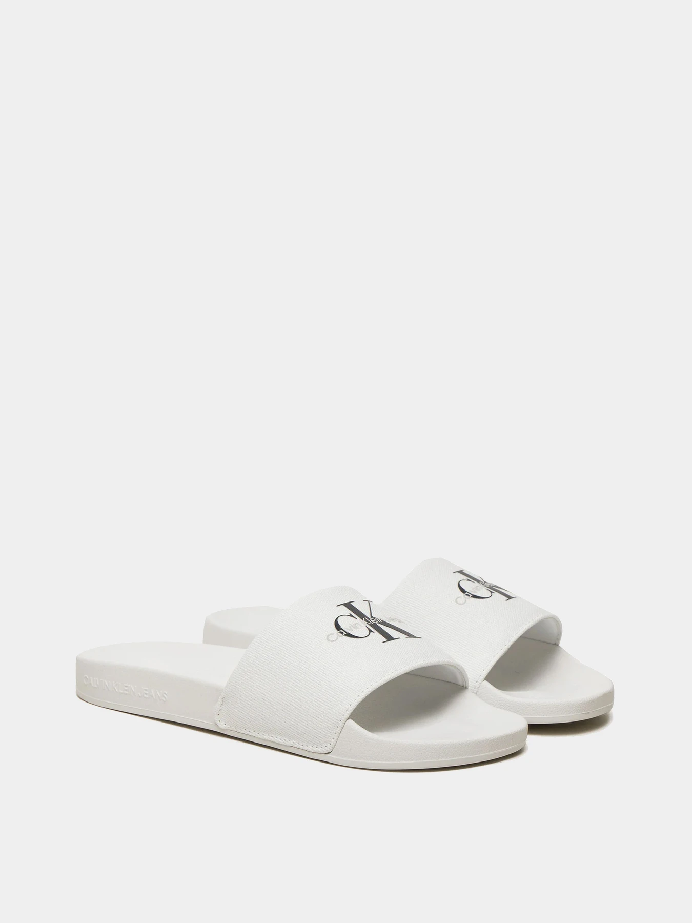 Шлёпанцы Calvin Klein модель YW0YW01835-01W Шлёпанцы Calvin Klein модель YW0YW01835-01W Фото