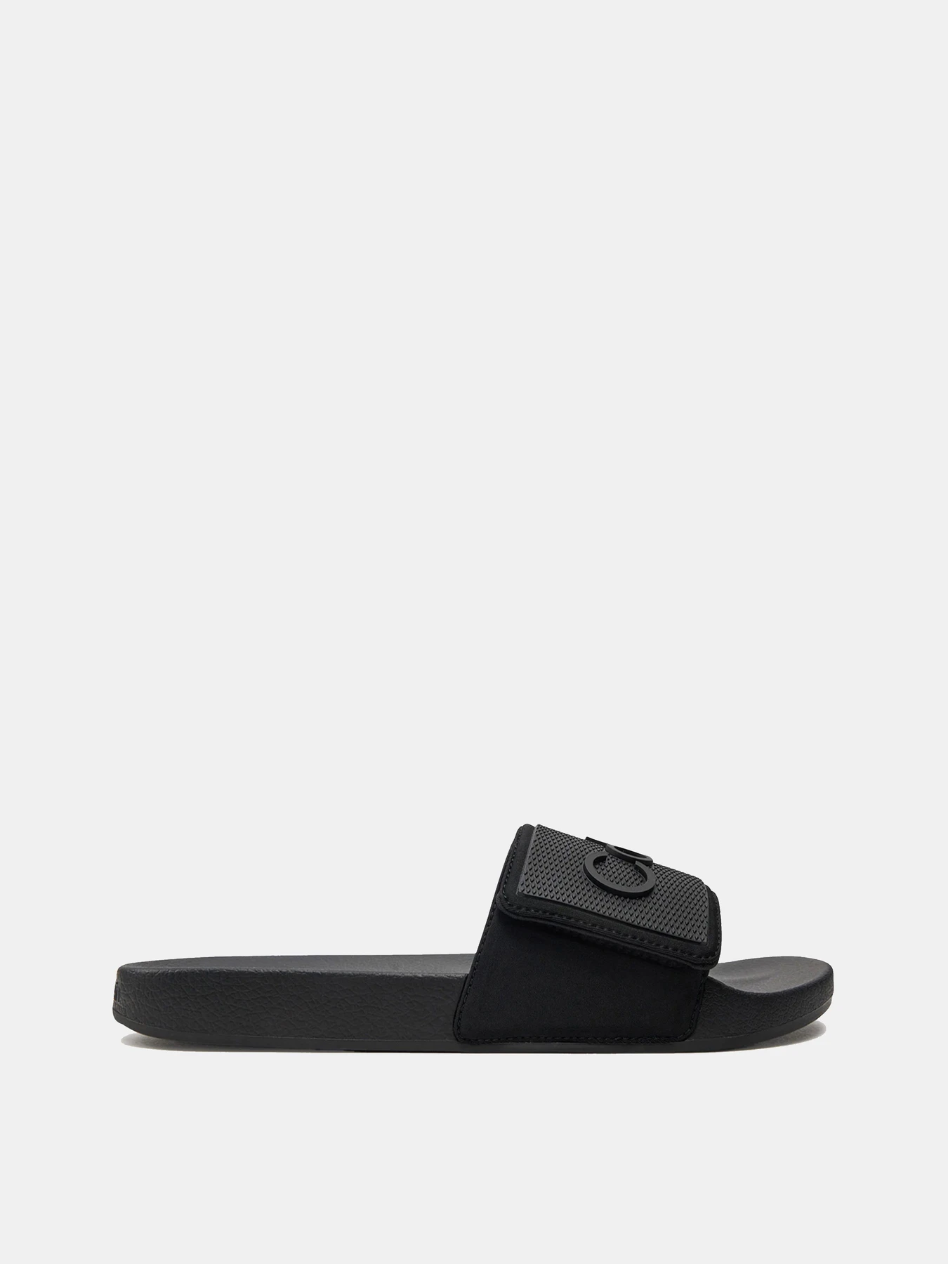 Шлёпанцы Calvin Klein модель HM0HM01437-BEH Шлёпанцы Calvin Klein модель HM0HM01437-BEH Фото