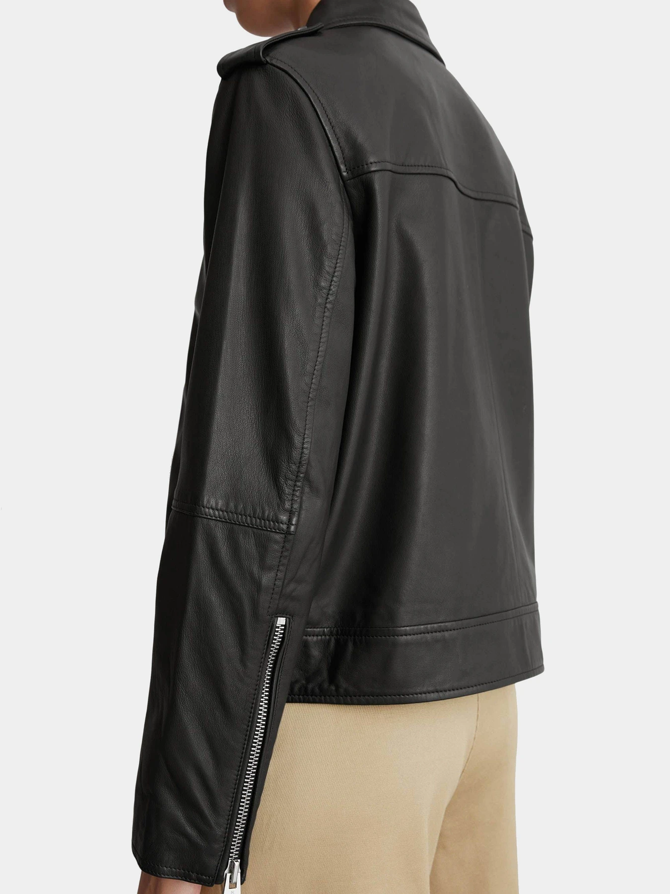 Куртки и дубленки Marc O’Polo модель 500702373037_990 Фото