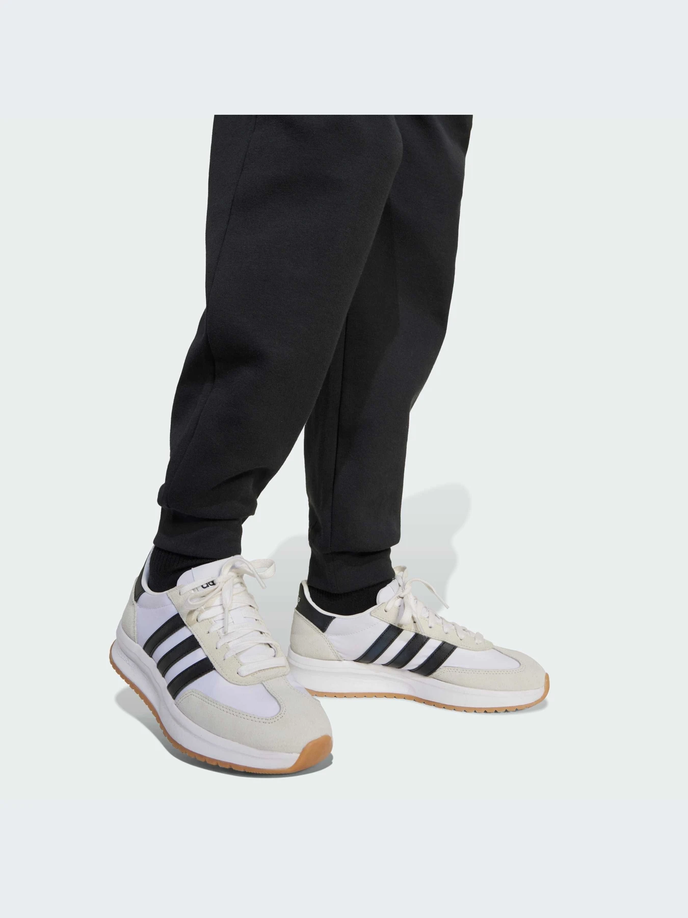Повседневные штаны Adidas Icons модель JC7566-KZ Повседневные штаны Adidas Icons модель JC7566-KZ Фото
