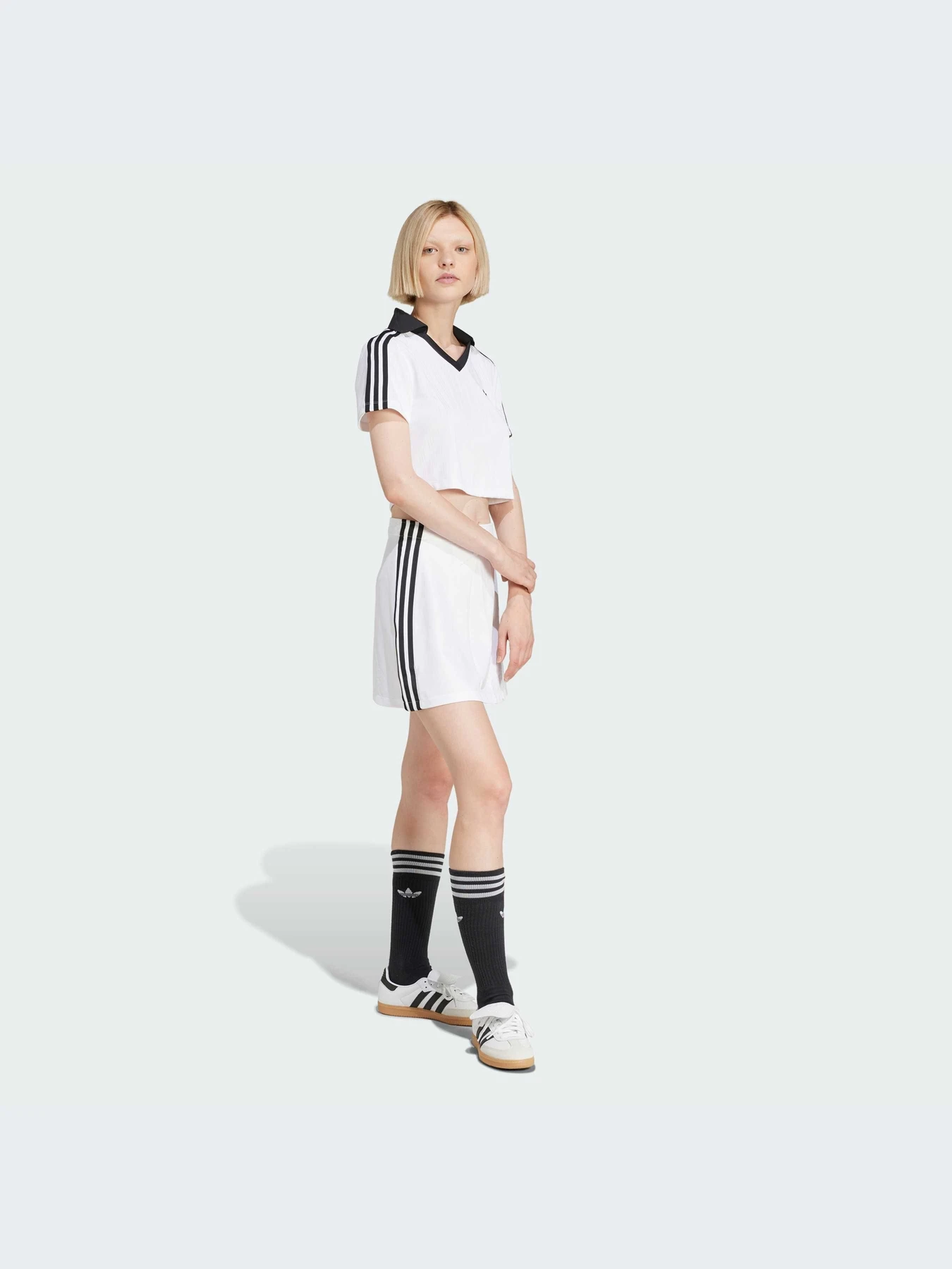 Футболки и поло Adidas Adicolor модель JD2608-KZ Футболки и поло Adidas Adicolor модель JD2608-KZ Фото