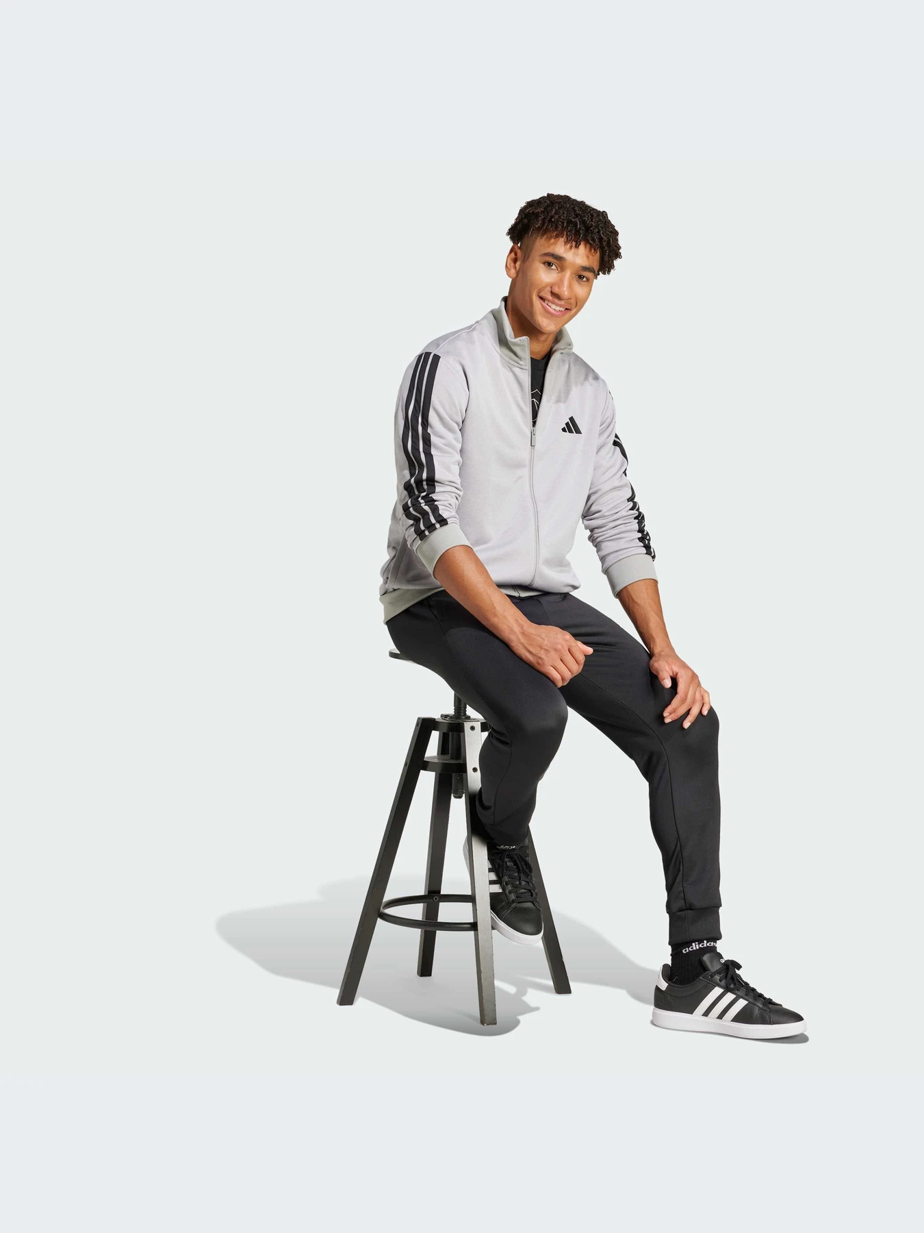 Костюмы Adidas 3 Stripes модель JI8876-KZ Костюмы Adidas 3 Stripes модель JI8876-KZ Фото