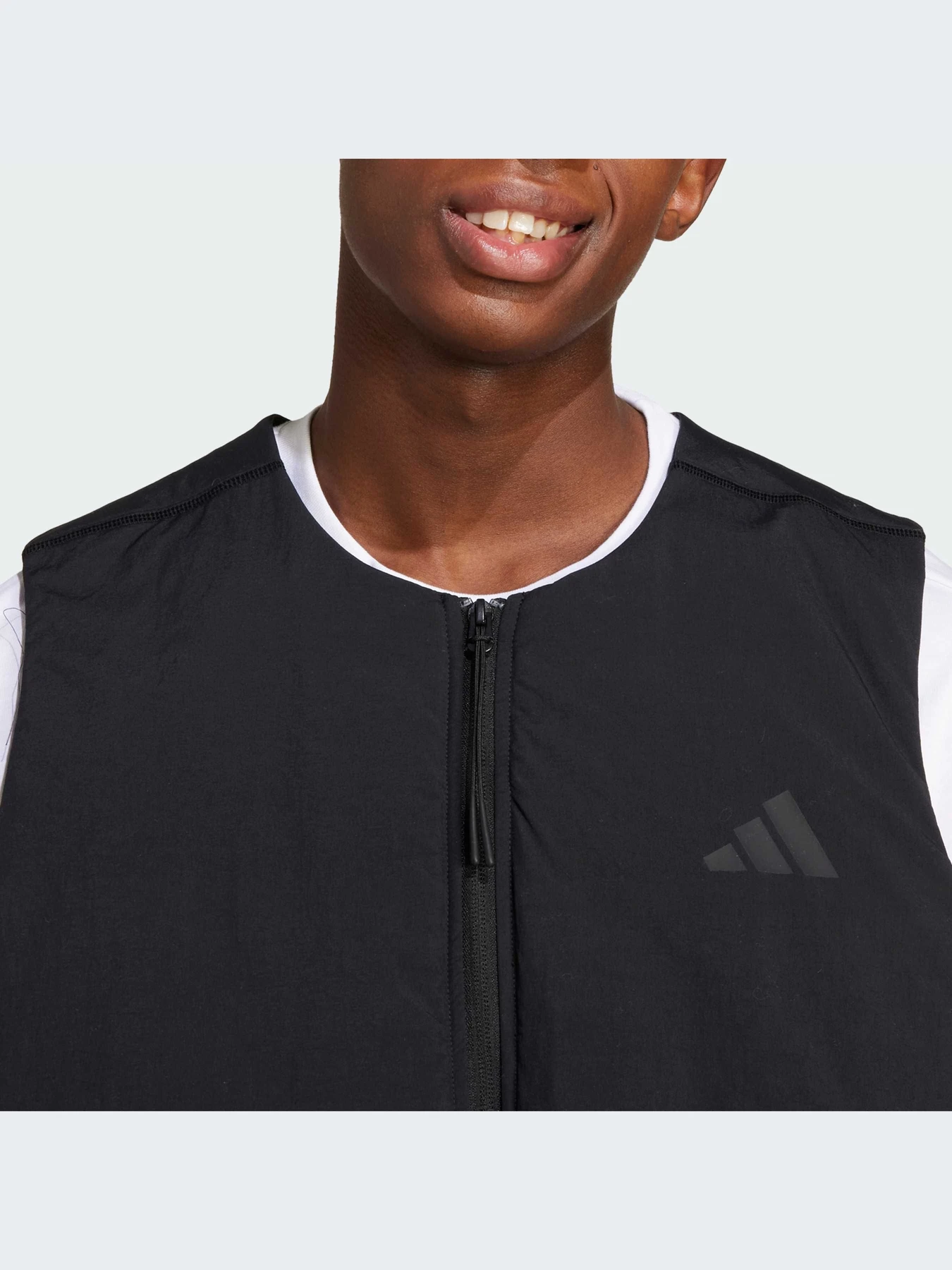 Куртки и дубленки Adidas модель JF3311-KZ Куртки и дубленки Adidas модель JF3311-KZ Фото