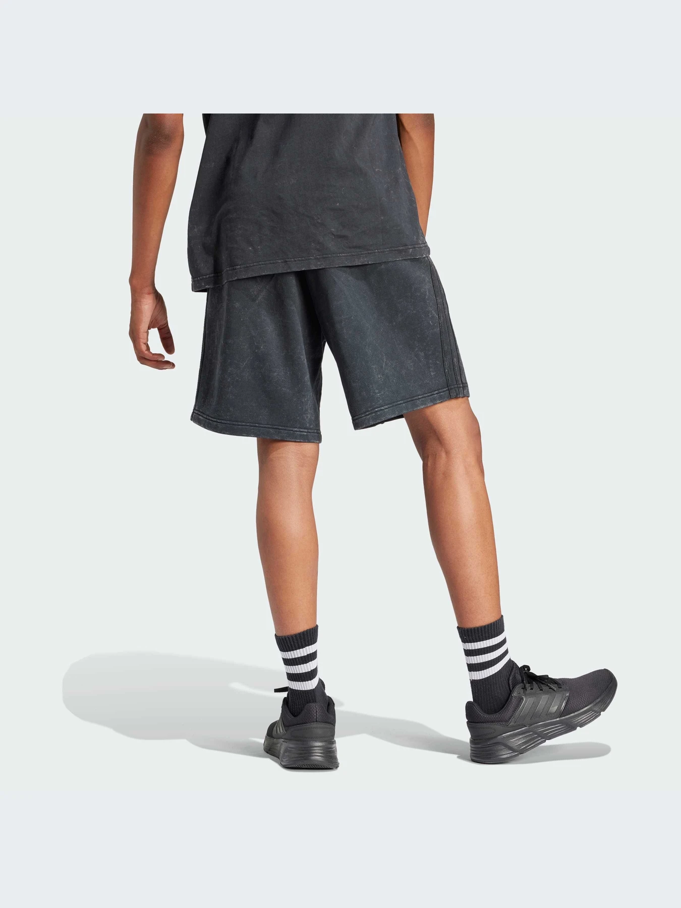 Шорты Adidas модель IN3164-KZ Шорты Adidas модель IN3164-KZ Фото