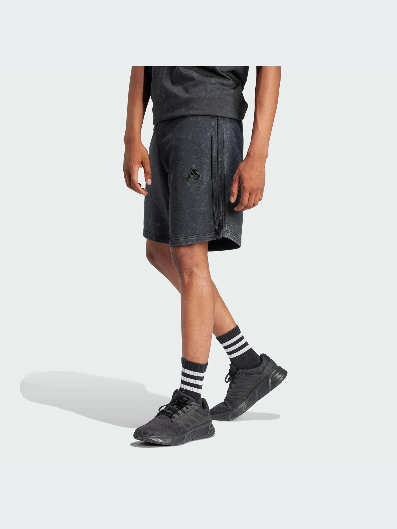 Шорты Adidas модель IN3164-KZ Шорты Adidas модель IN3164-KZ Фото