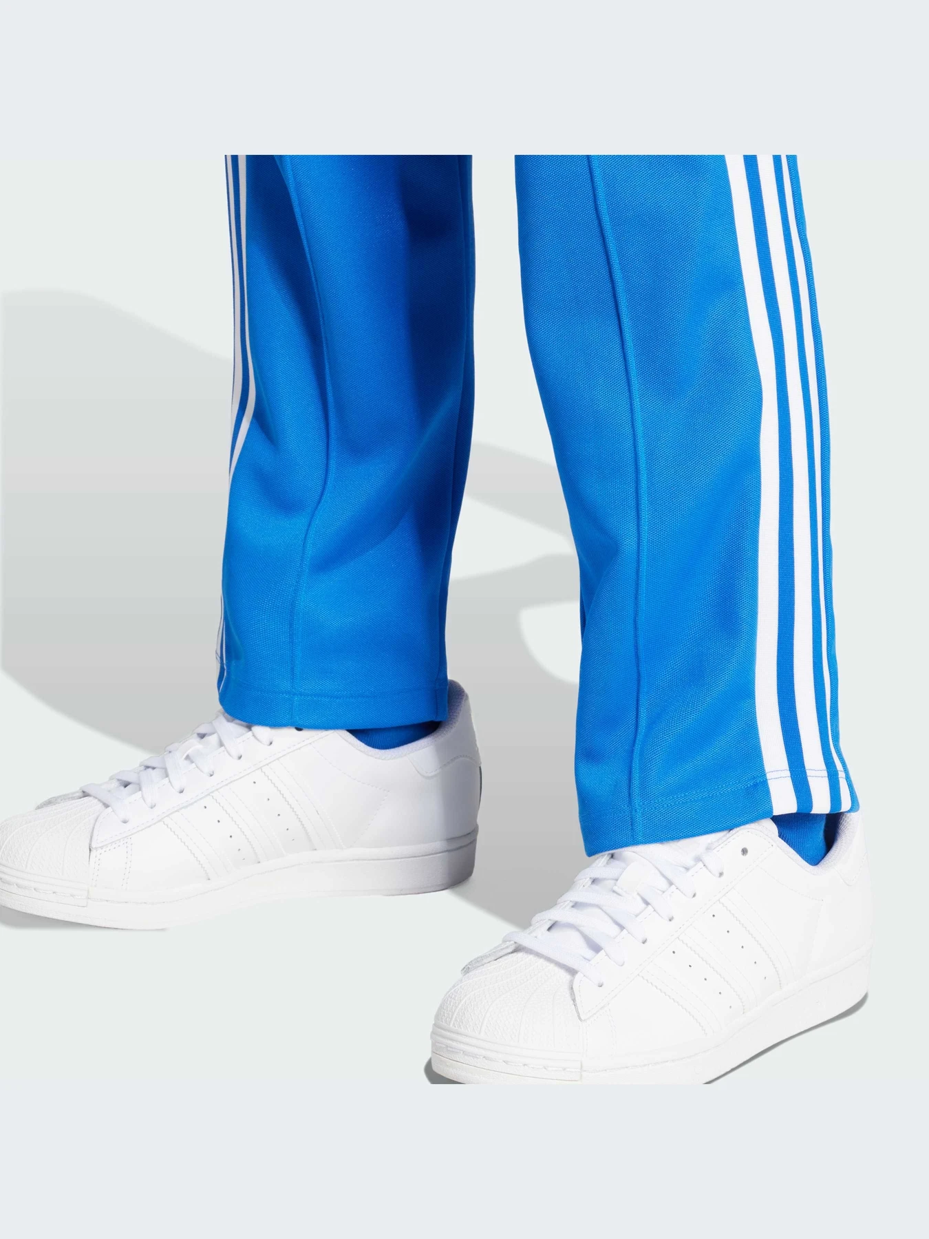 Брюки Adidas модель IY2228-KZ Брюки Adidas модель IY2228-KZ Фото