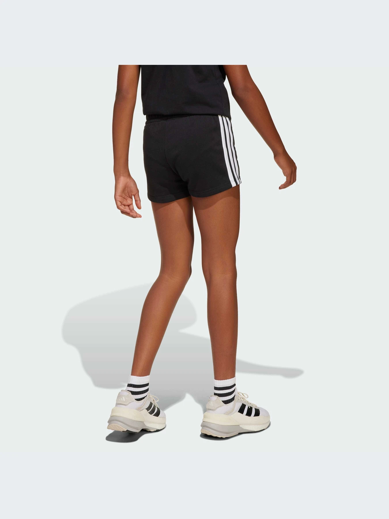 Шорты Adidas модель JJ3386-KZ Шорты Adidas модель JJ3386-KZ Фото