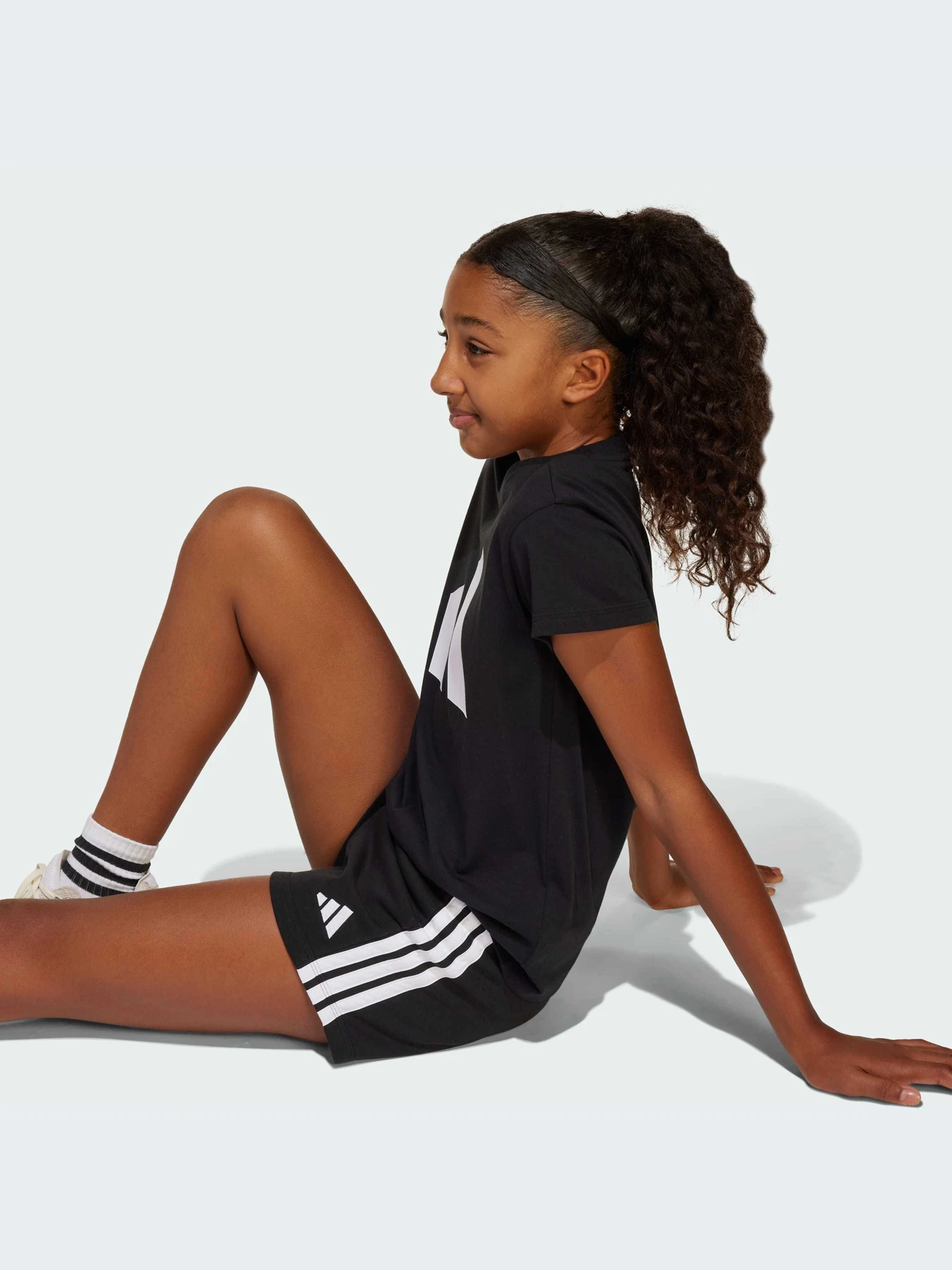 Шорты Adidas модель JJ3386-KZ Шорты Adidas модель JJ3386-KZ Фото