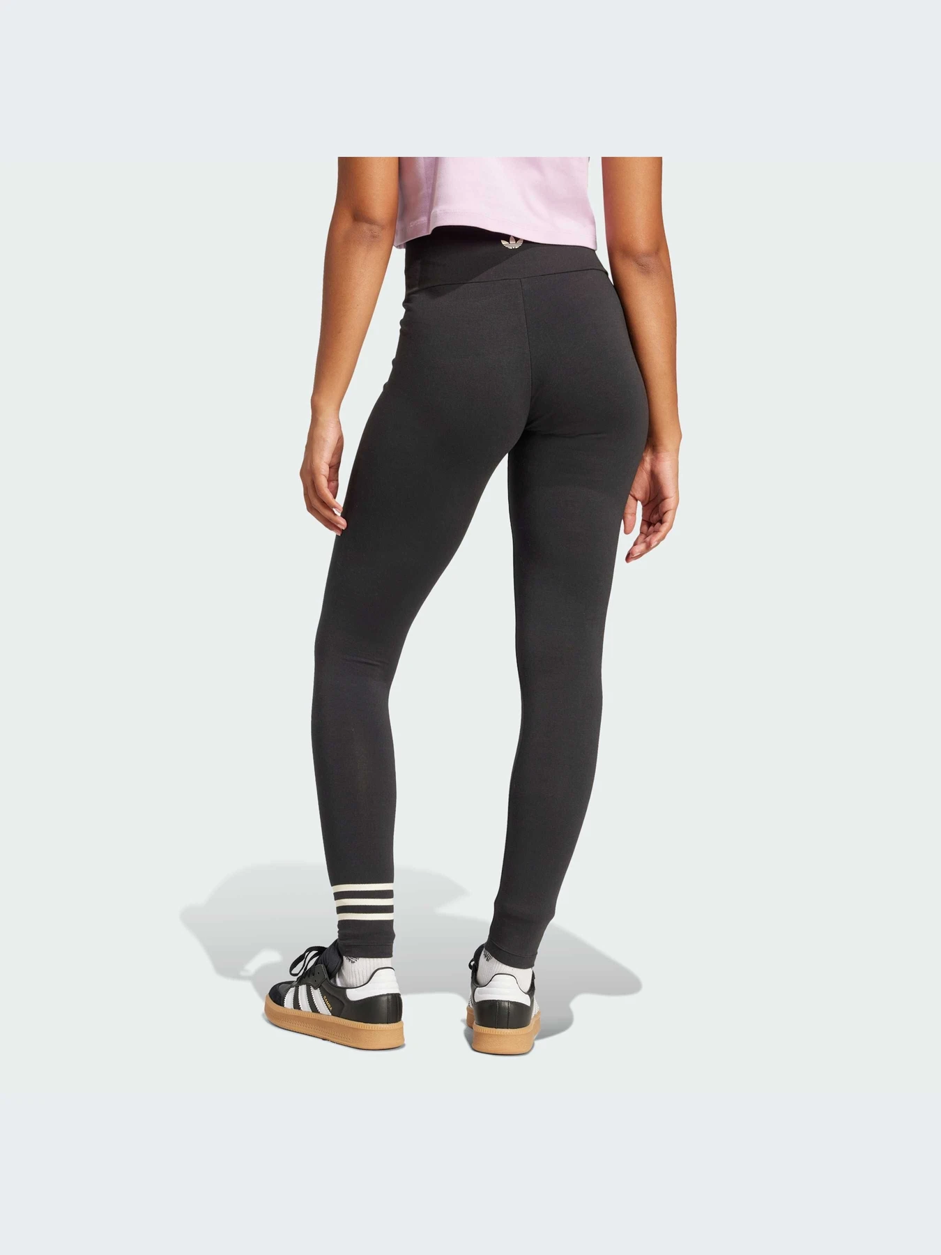 Брюки Adidas Adicolor модель JI8490-KZ Брюки Adidas Adicolor модель JI8490-KZ Фото