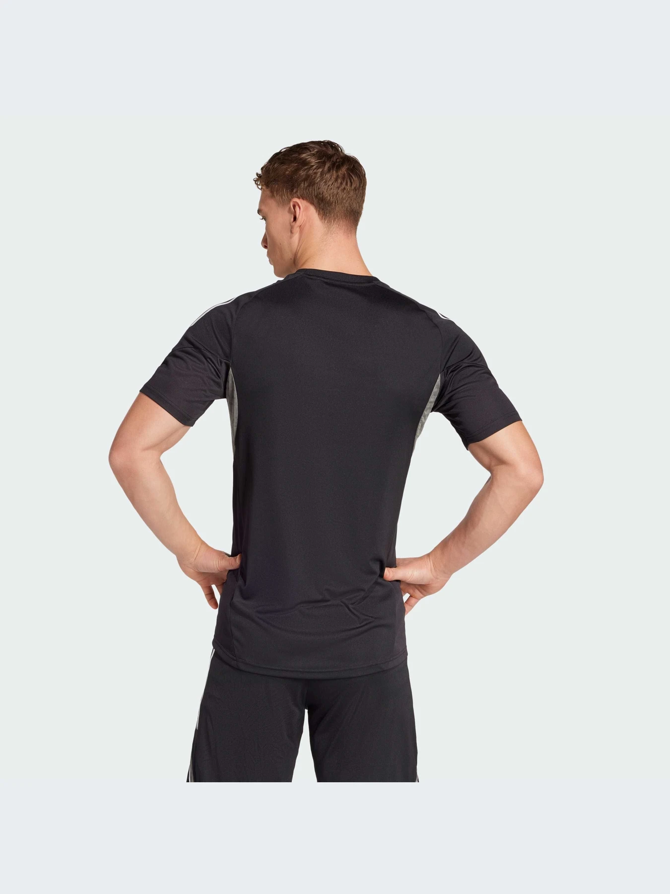 Футболки и поло Adidas Tiro модель JJ1518-KZ Футболки и поло Adidas Tiro модель JJ1518-KZ Фото