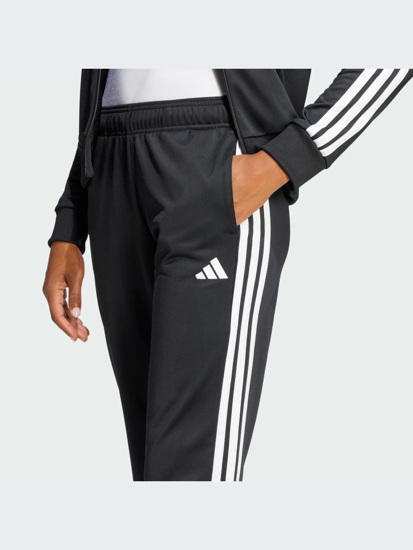 Костюмы Adidas модель JD5434-KZ Костюмы Adidas модель JD5434-KZ Фото