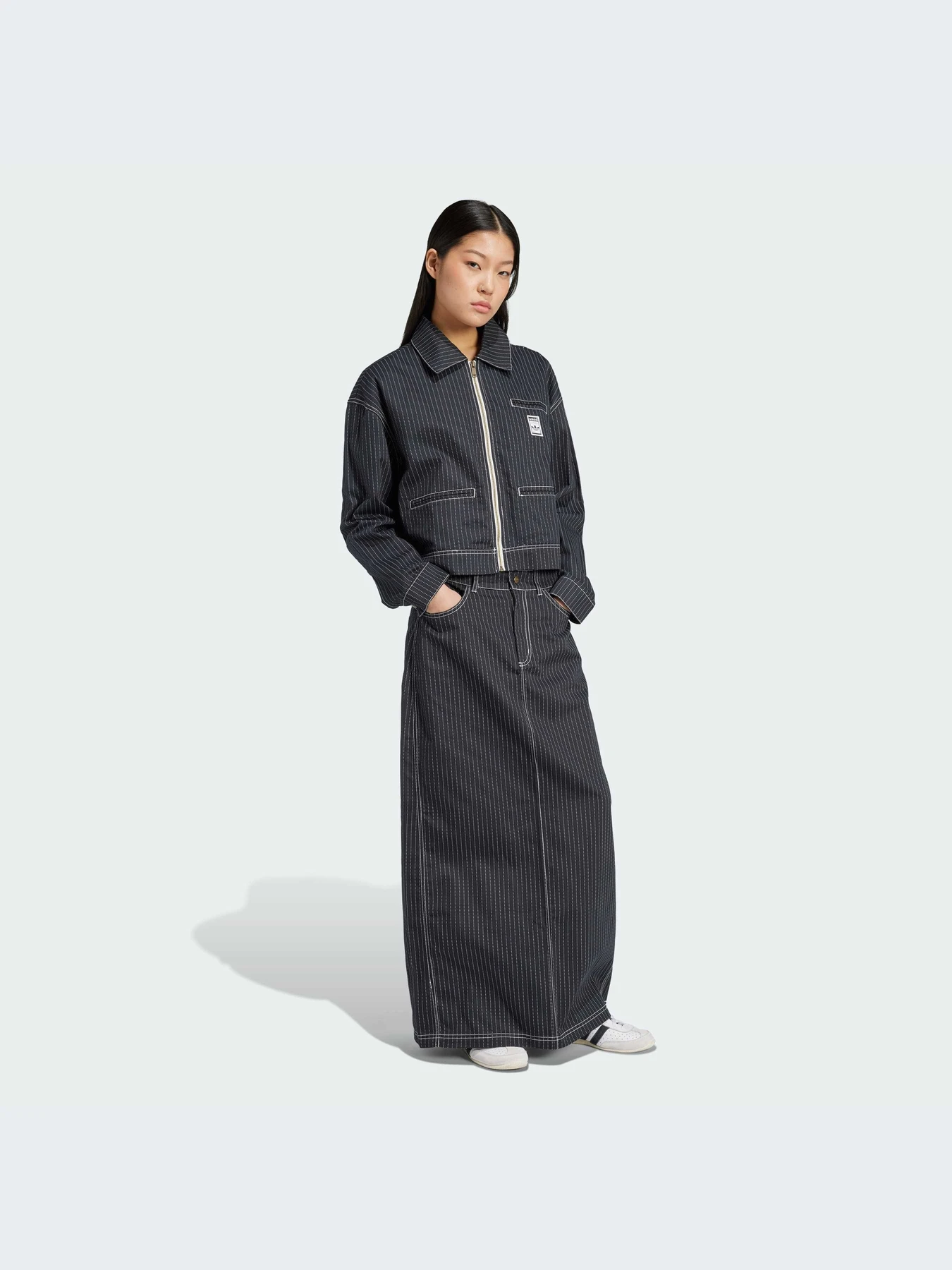 Куртки и дубленки Adidas Graphics модель JJ3141-KZ Куртки и дубленки Adidas Graphics модель JJ3141-KZ Фото