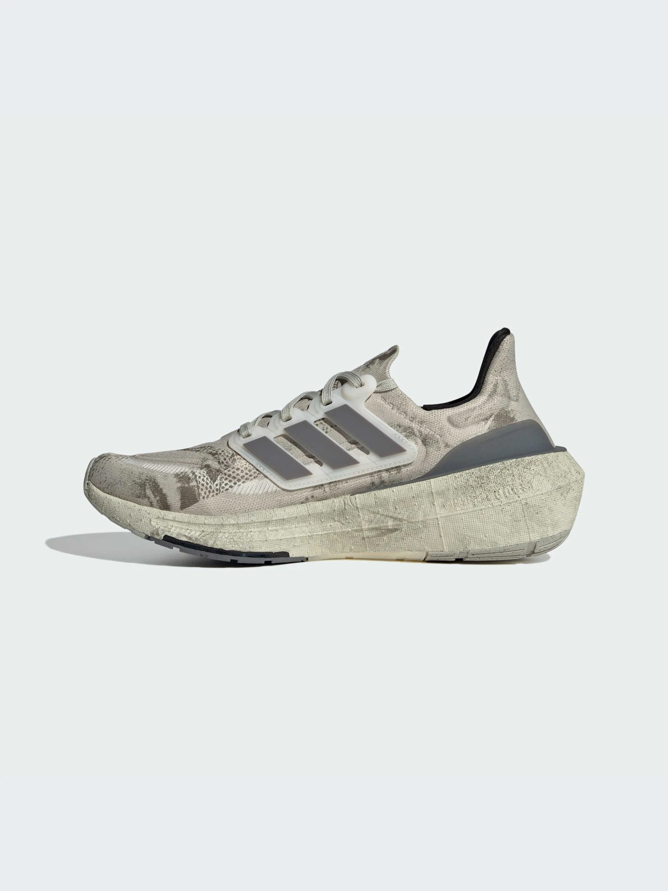 Кроссовки Adidas Ultraboost модель IE5978-KZ Кроссовки Adidas Ultraboost модель IE5978-KZ Фото