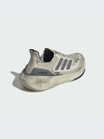Кроссовки Adidas Ultraboost модель IE5978-KZ Фото