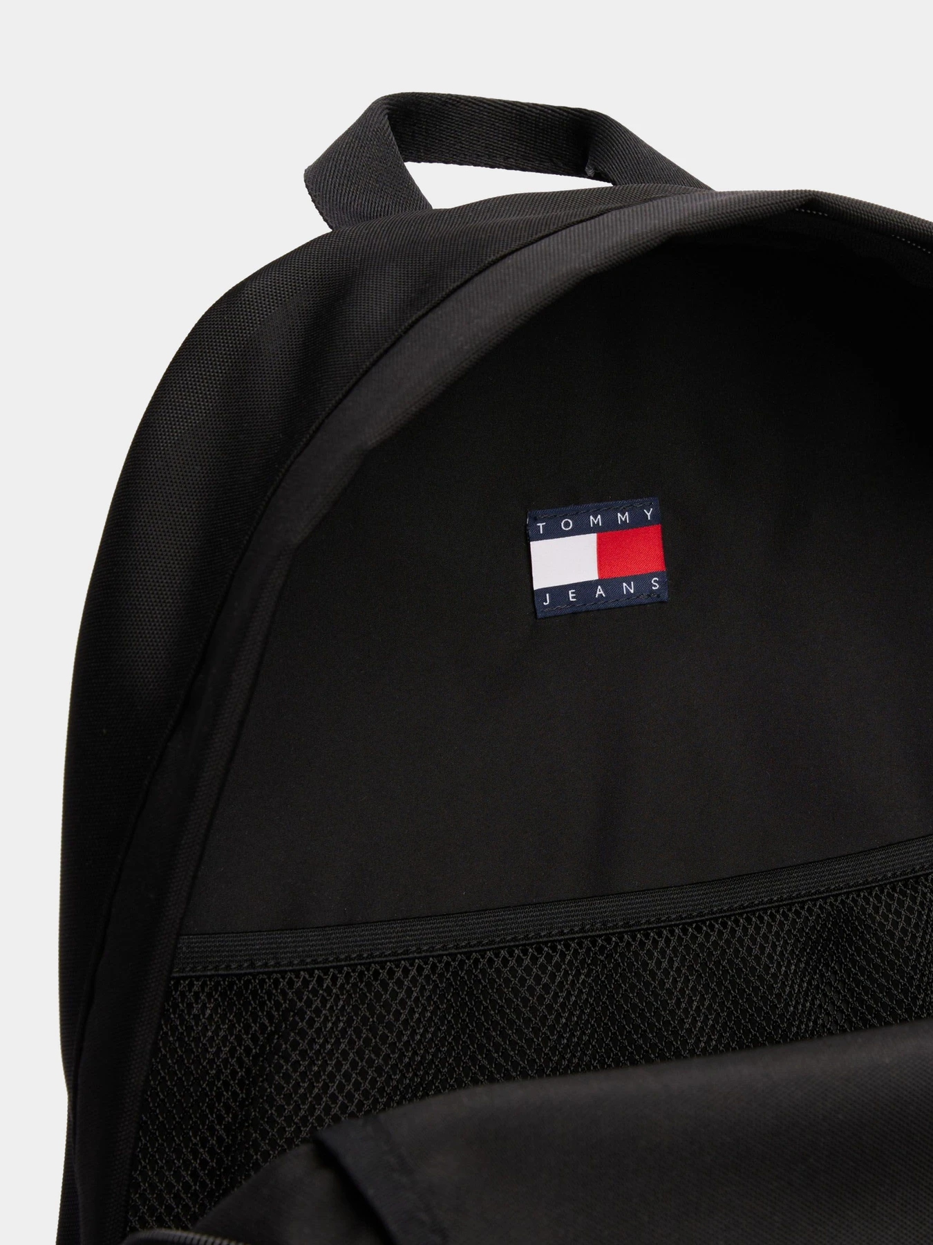 Рюкзаки Tommy Hilfiger модель AM0AM12913-BDS Рюкзаки Tommy Hilfiger модель AM0AM12913-BDS Фото