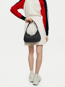 Сумки Tommy Hilfiger модель AW0AW16984-BDS Фото
