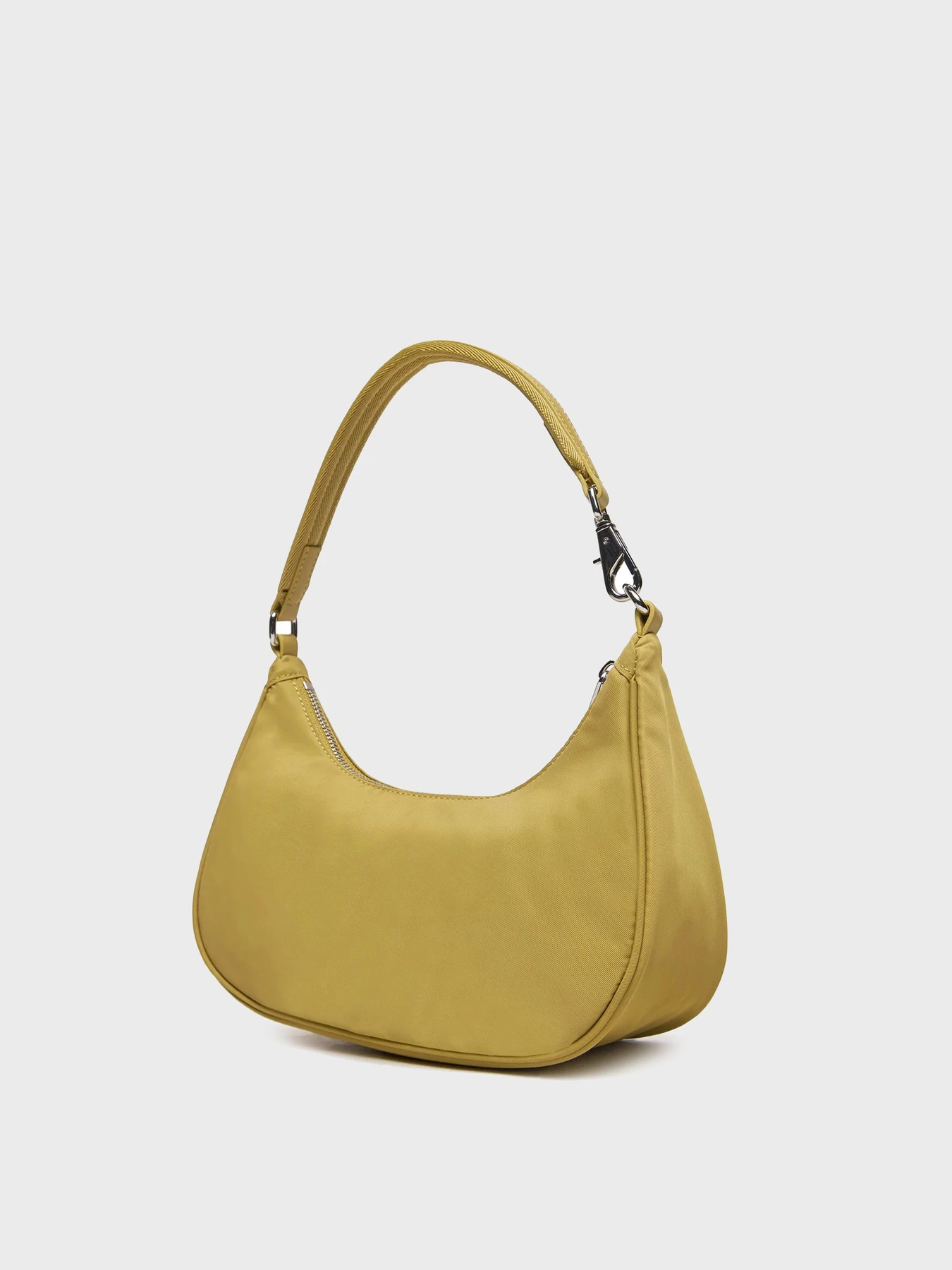 Сумки Tommy Hilfiger модель AW0AW16984-RBR Сумки Tommy Hilfiger модель AW0AW16984-RBR Фото