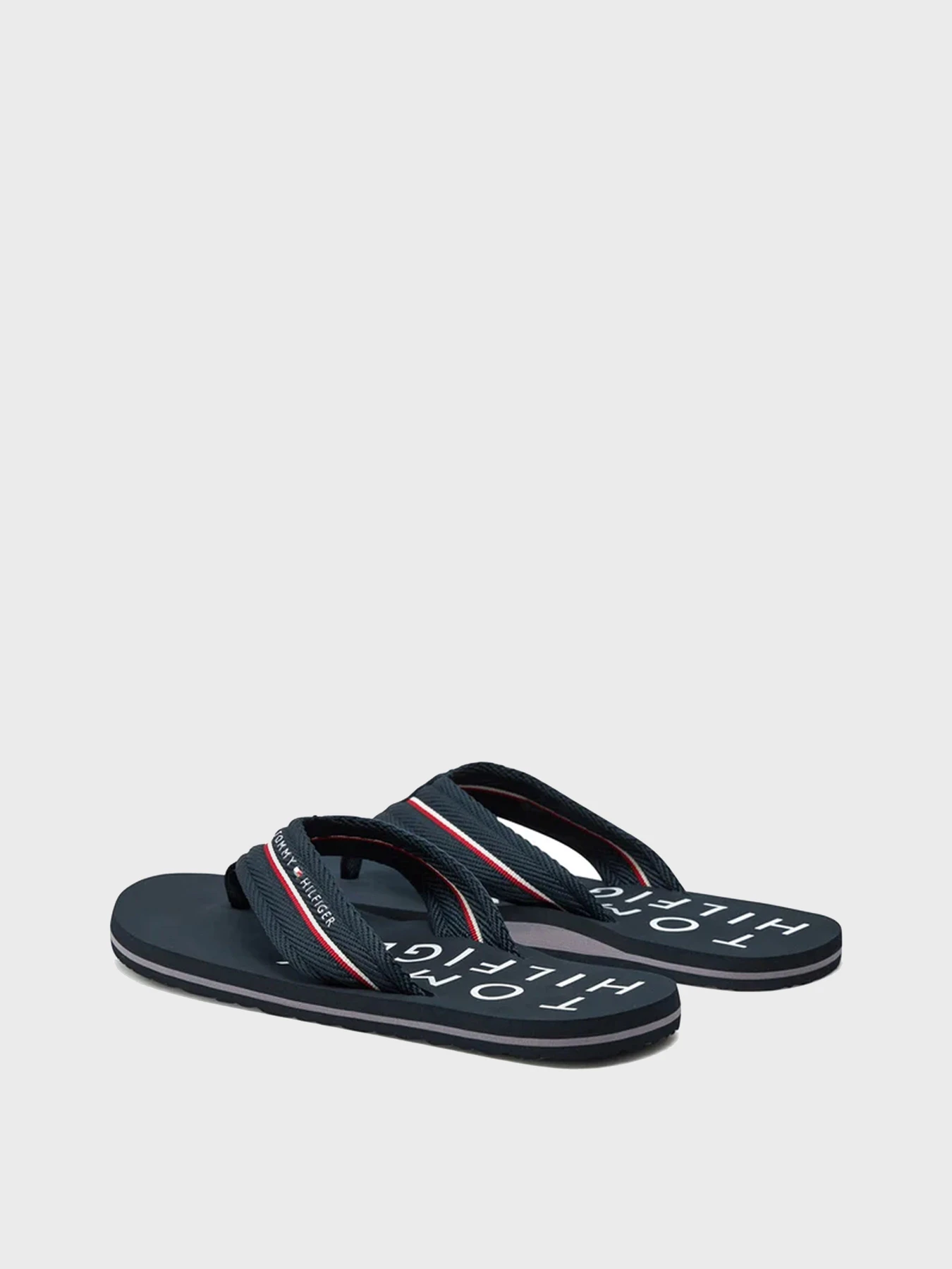 Шлёпанцы Tommy Hilfiger модель FM0FM05340-DW5 Шлёпанцы Tommy Hilfiger модель FM0FM05340-DW5 Фото