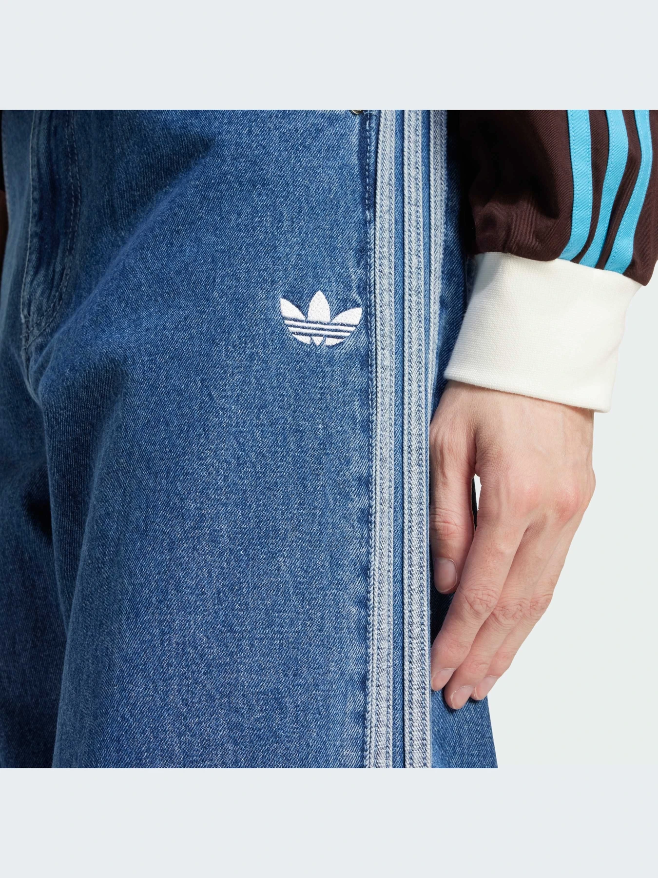 Брюки Adidas Adicolor модель JC6234-KZ Брюки Adidas Adicolor модель JC6234-KZ Фото