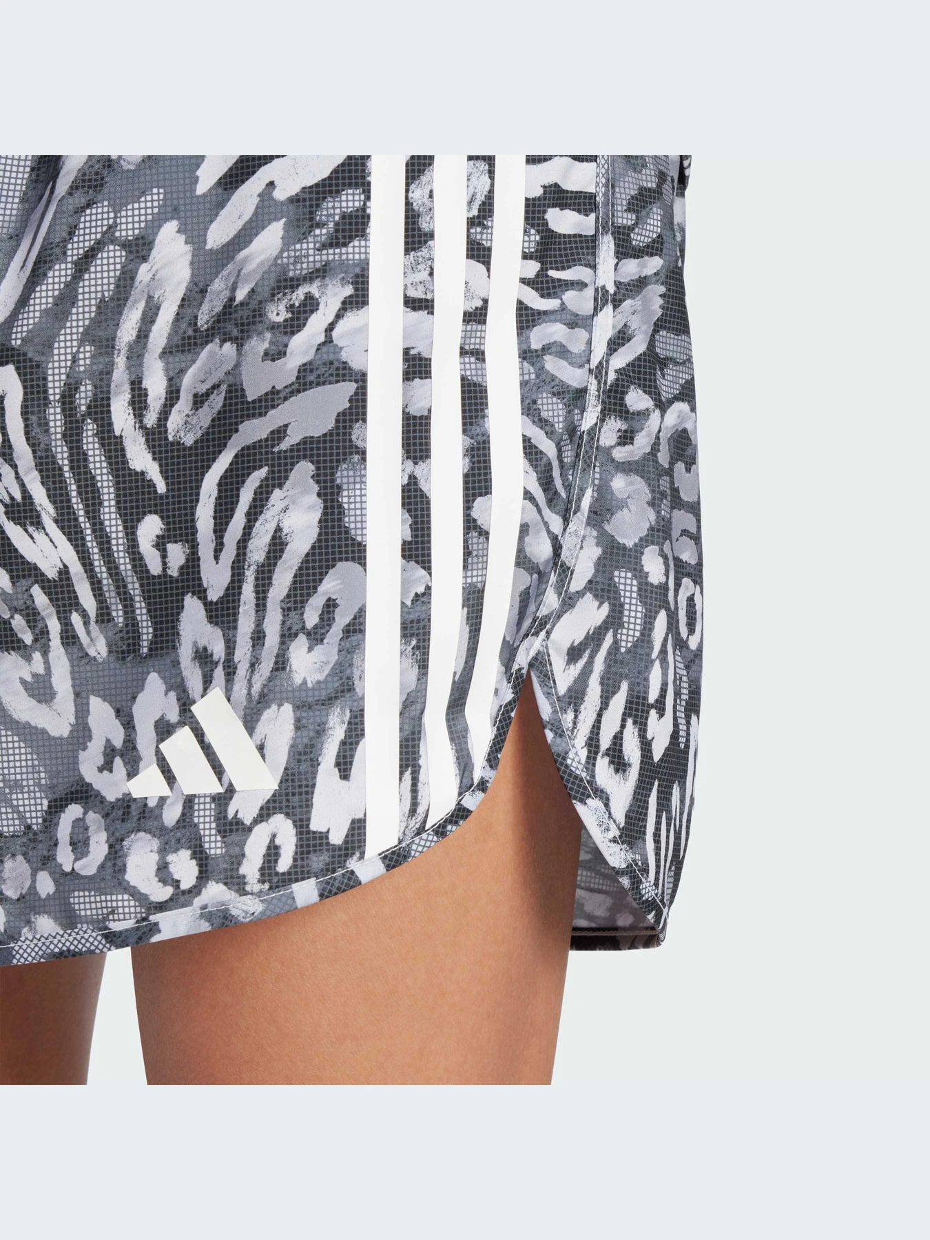 Шорты Adidas модель JC7399-KZ Шорты Adidas модель JC7399-KZ Фото