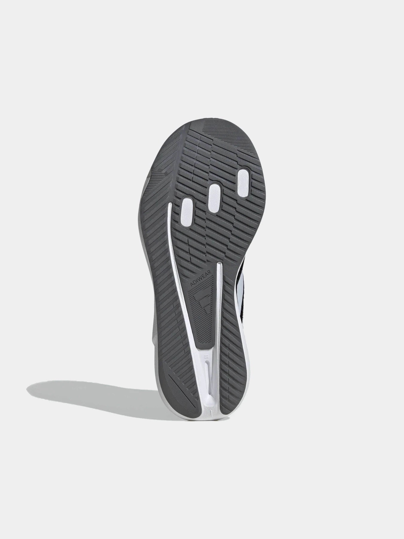 Кроссовки Adidas модель IH8225 Кроссовки Adidas модель IH8225 Фото