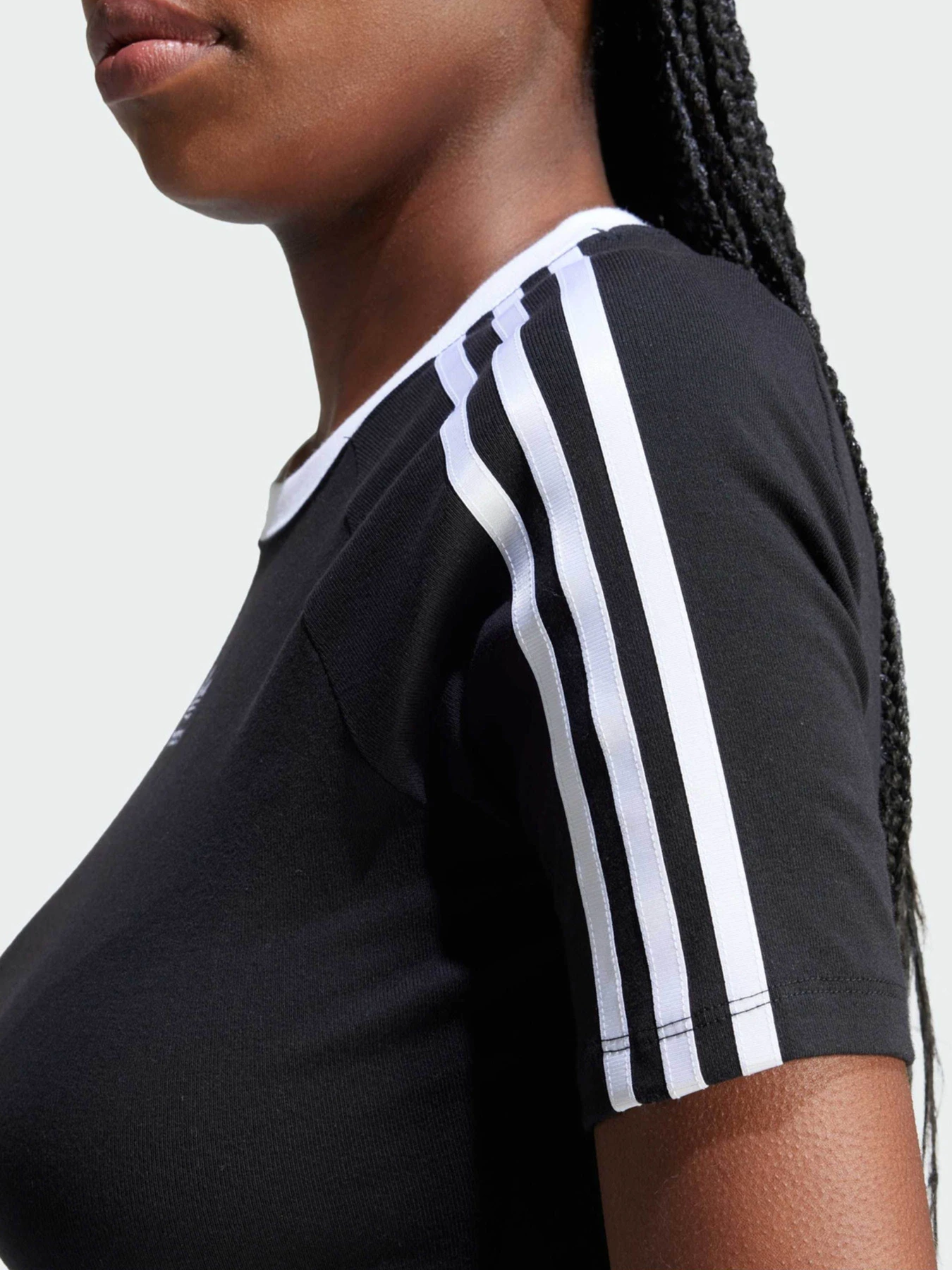 Футболки и поло Adidas модель IU2532 Футболки и поло Adidas модель IU2532 Фото