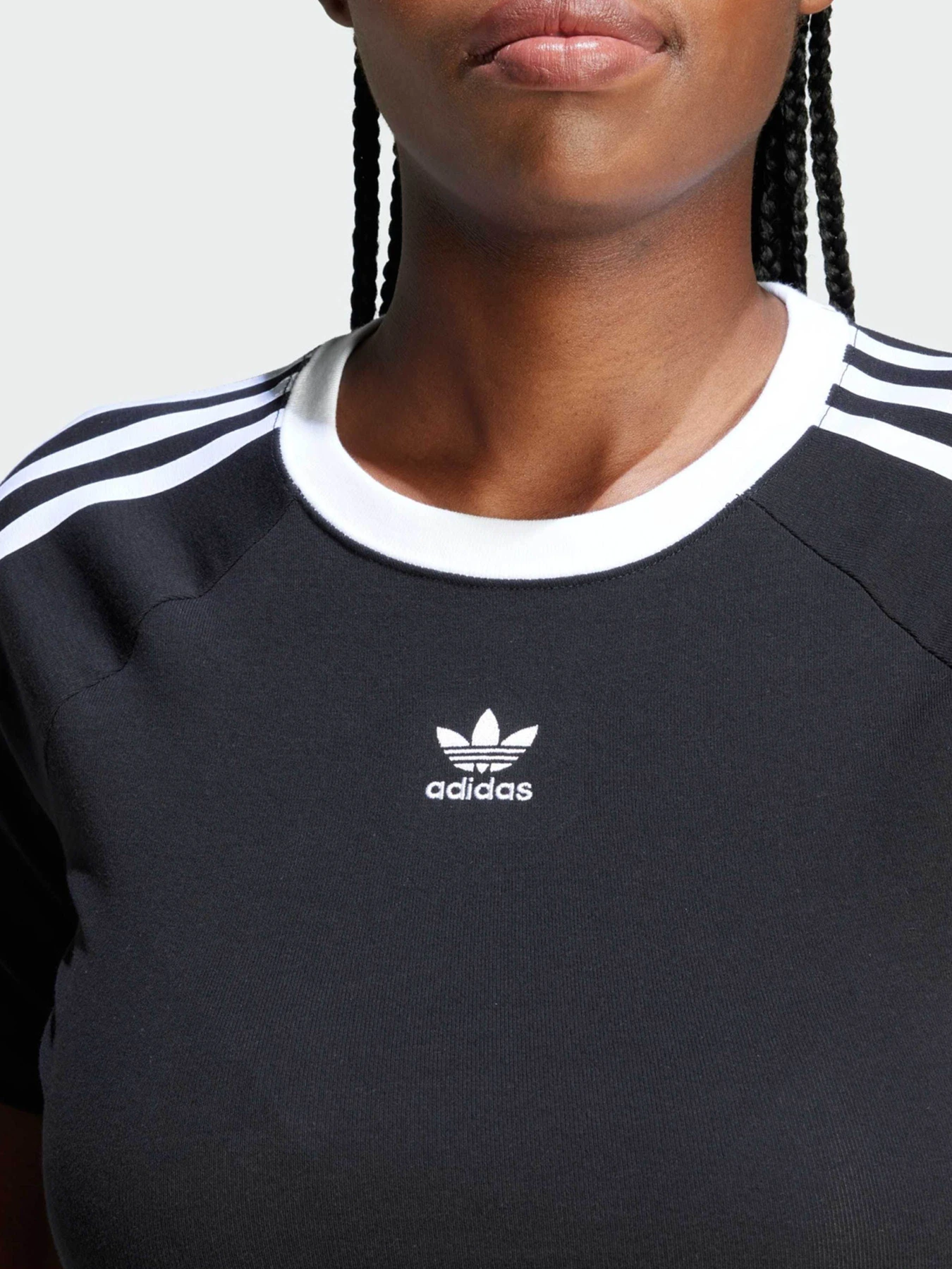 Футболки и поло Adidas модель IU2532 Футболки и поло Adidas модель IU2532 Фото