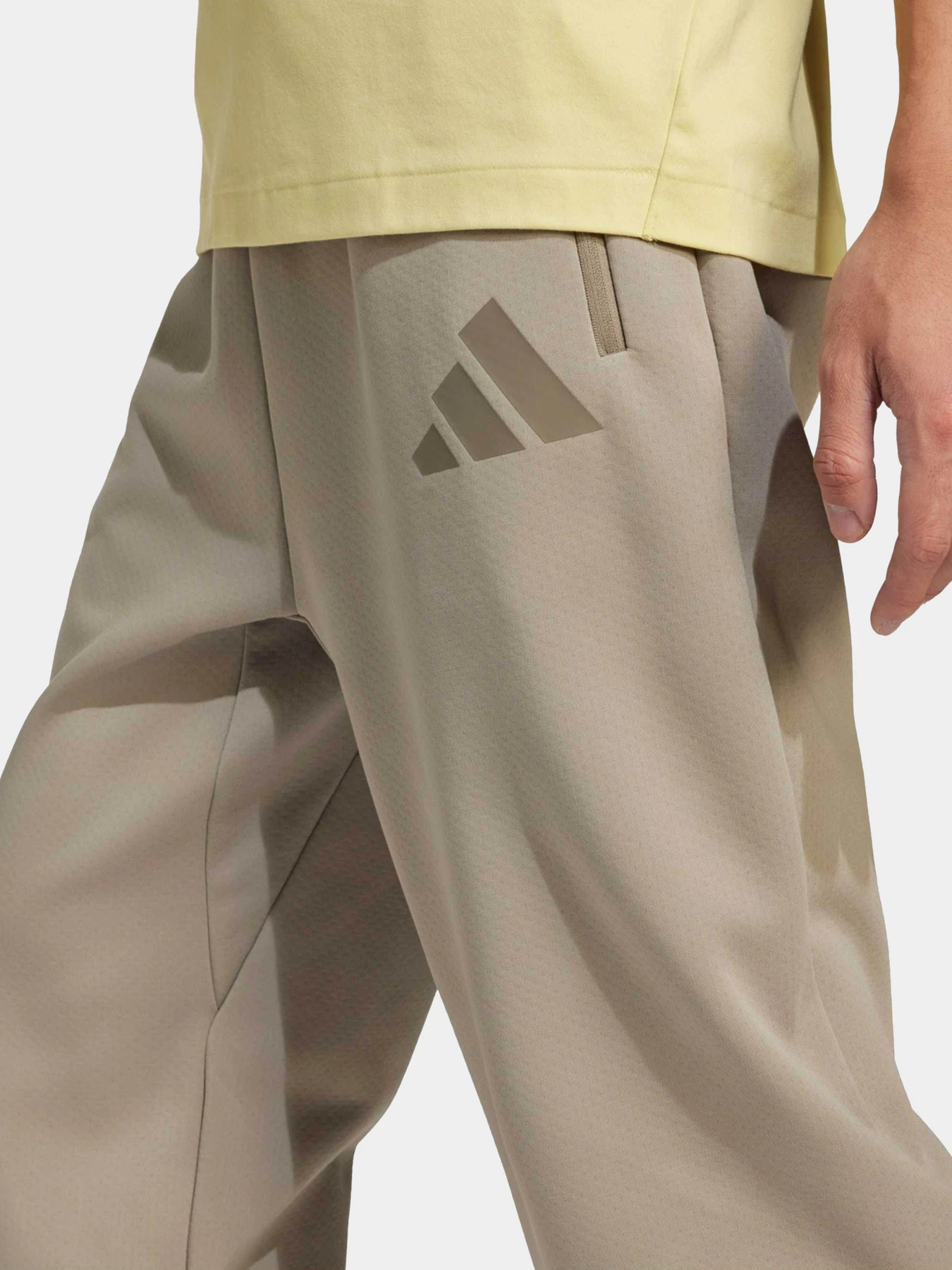 Брюки Adidas модель JC6716 Брюки Adidas модель JC6716 Фото