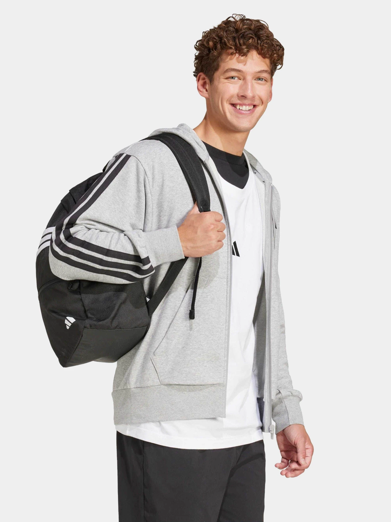 Худи и свитшоты Adidas модель JE6338 Худи и свитшоты Adidas модель JE6338 Фото