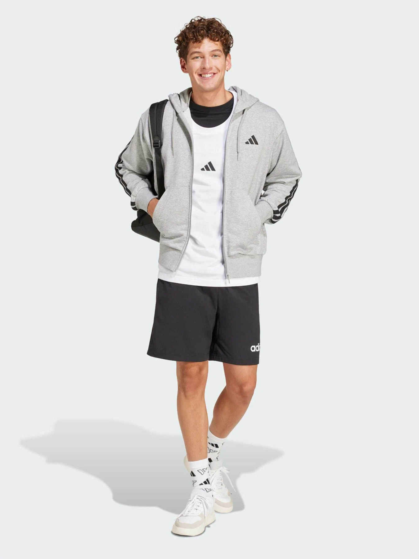 Худи и свитшоты Adidas модель JE6338 Худи и свитшоты Adidas модель JE6338 Фото