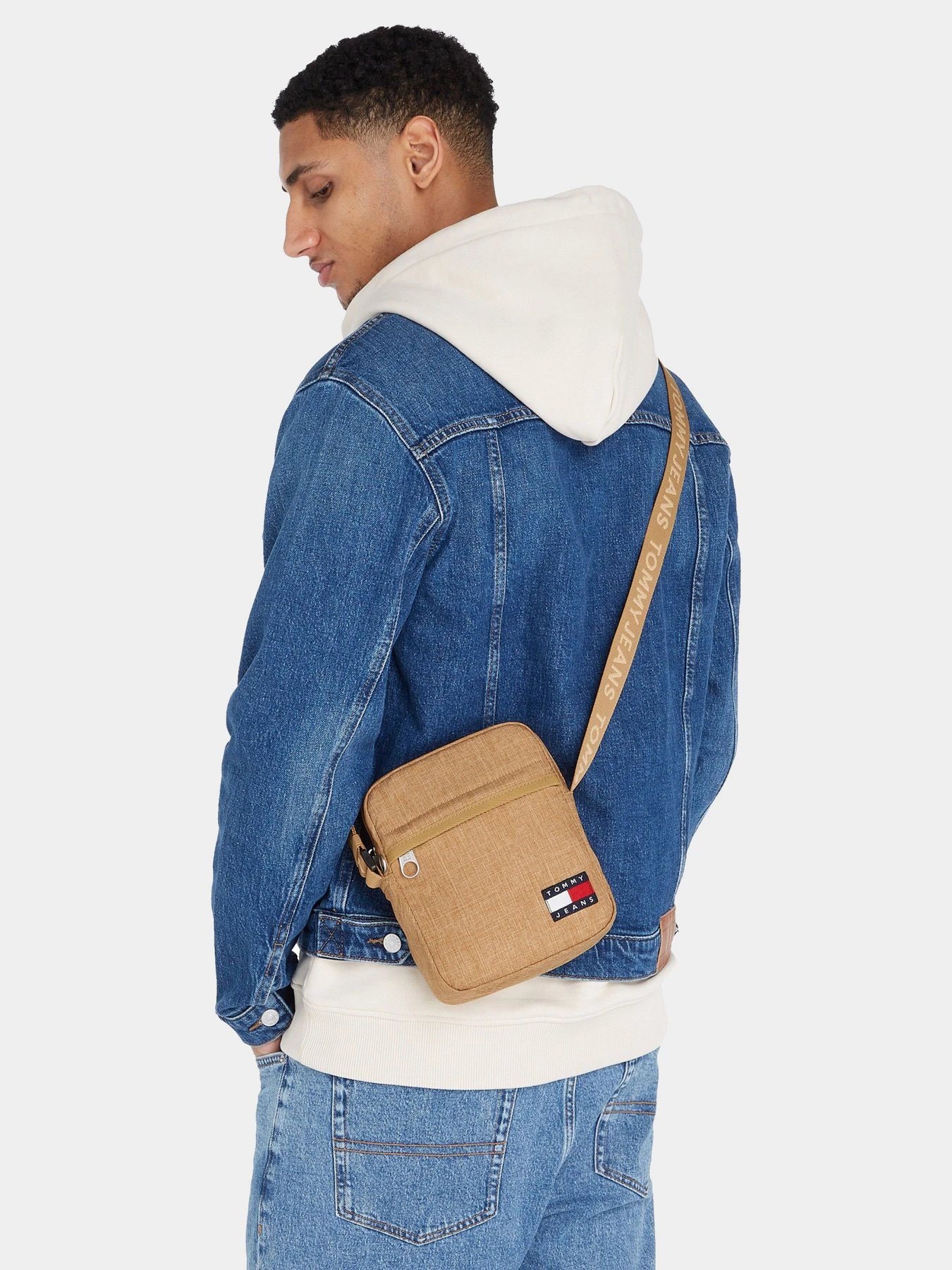 Сумки Tommy Hilfiger модель AM0AM12900-RBR Фото
