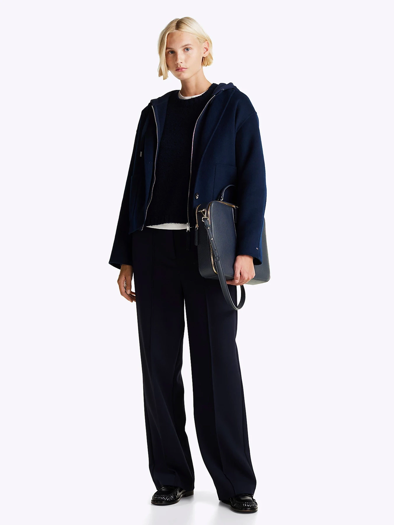 Сумки Tommy Hilfiger модель AW0AW16872-DW6 Сумки Tommy Hilfiger модель AW0AW16872-DW6 Фото