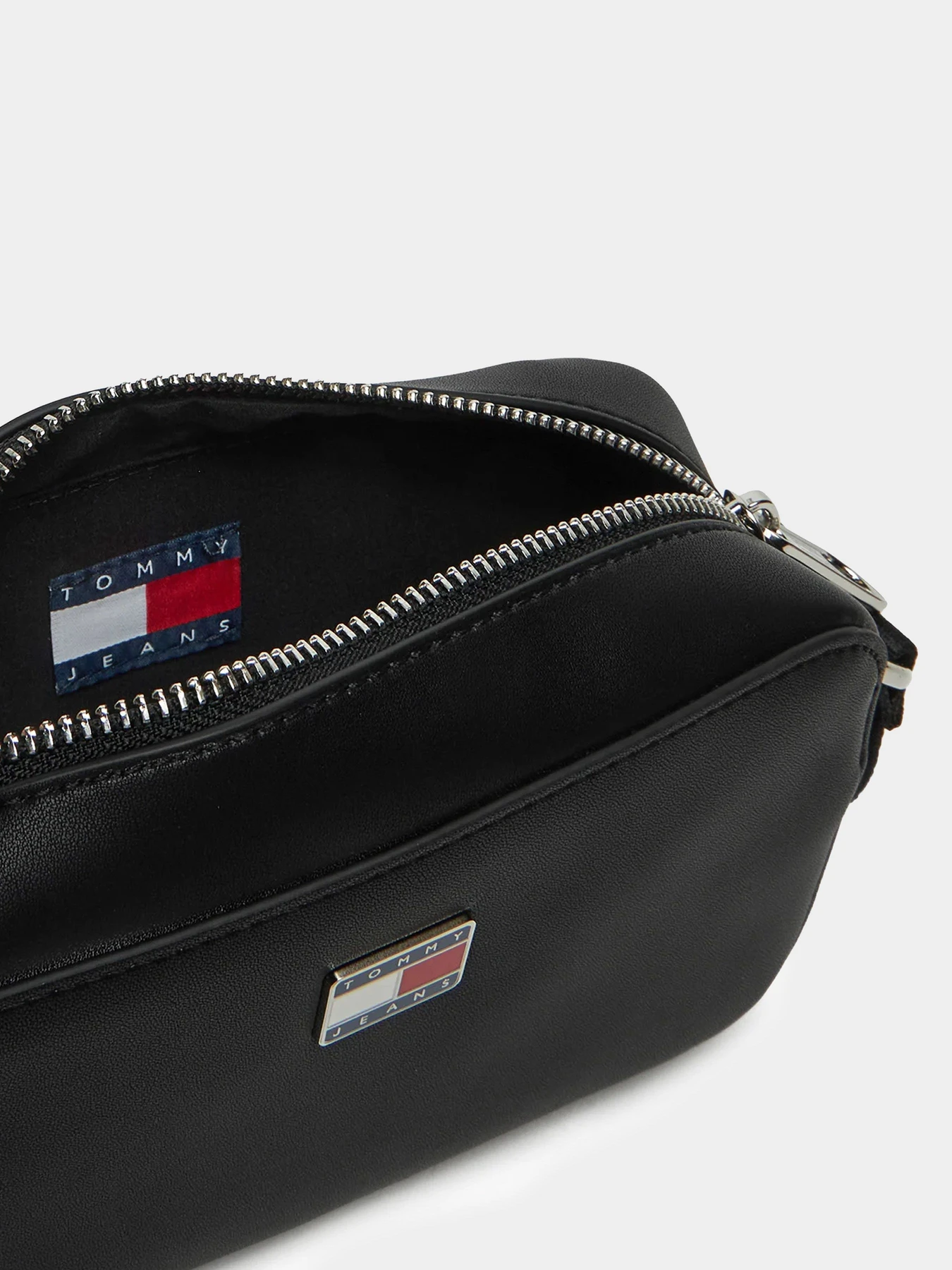 Сумки Tommy Hilfiger модель AW0AW16961-BDS Сумки Tommy Hilfiger модель AW0AW16961-BDS Фото