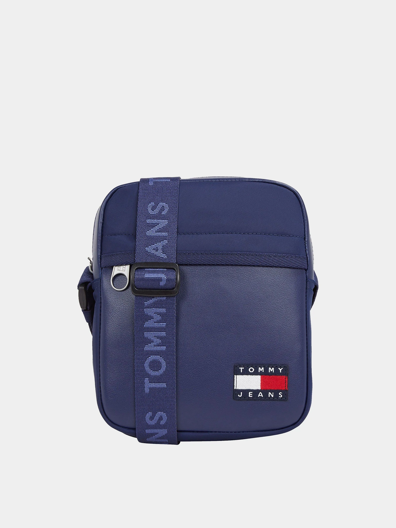 Сумки Tommy Hilfiger модель AM0AM13316-C1G Сумки Tommy Hilfiger модель AM0AM13316-C1G Фото