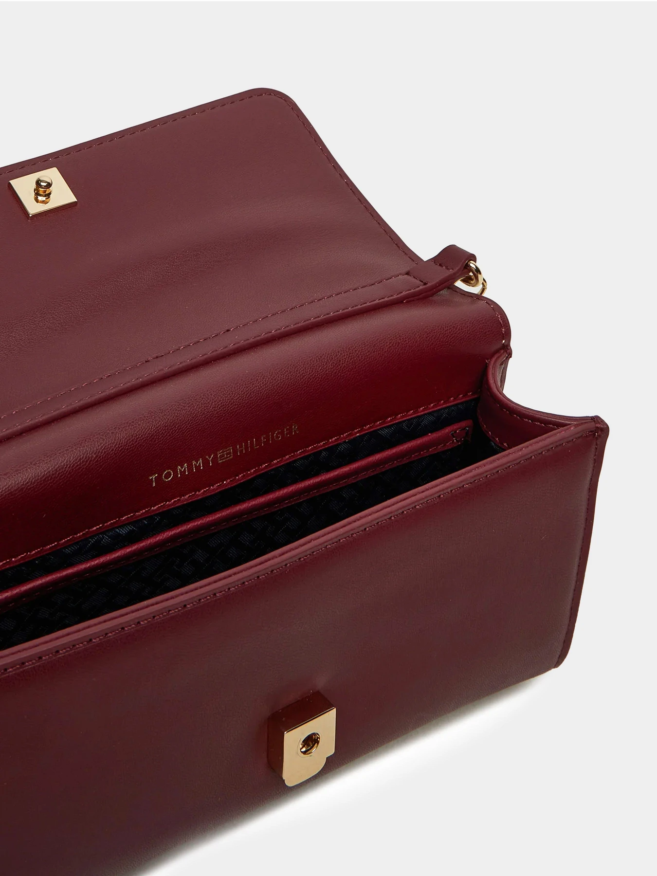 Сумки Tommy Hilfiger модель AW0AW16891-V18 Сумки Tommy Hilfiger модель AW0AW16891-V18 Фото