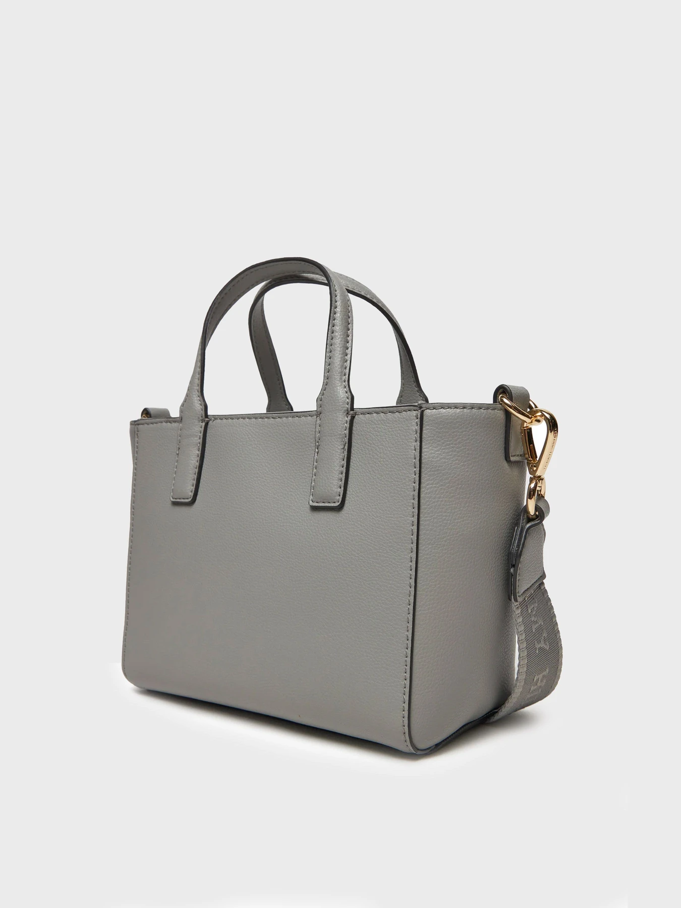 Сумки Tommy Hilfiger модель AW0AW16907-PRY Сумки Tommy Hilfiger модель AW0AW16907-PRY Фото